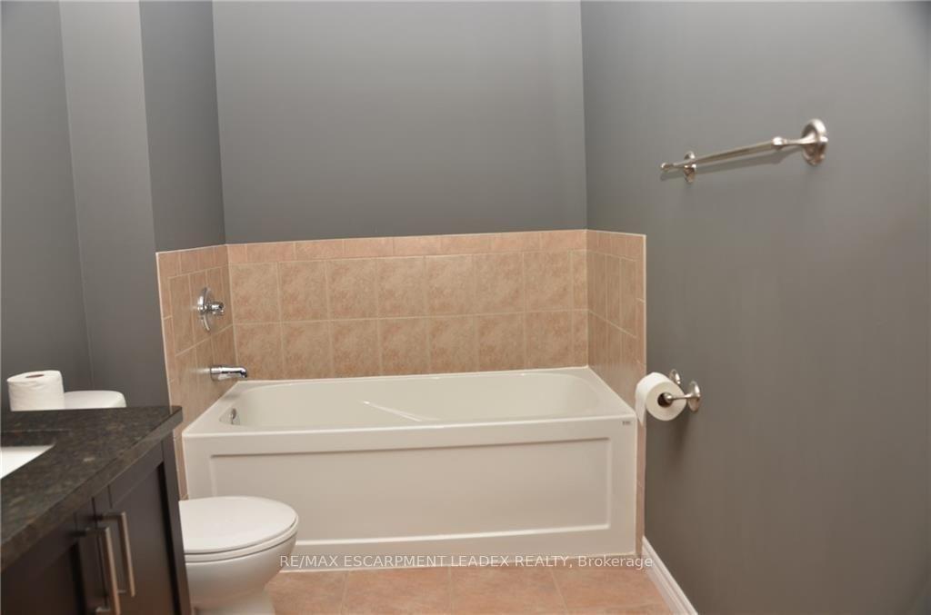 Photo 16 of Unit 43, 380 Lake Street, Grimsby, Grimsby Beach — HOMEH