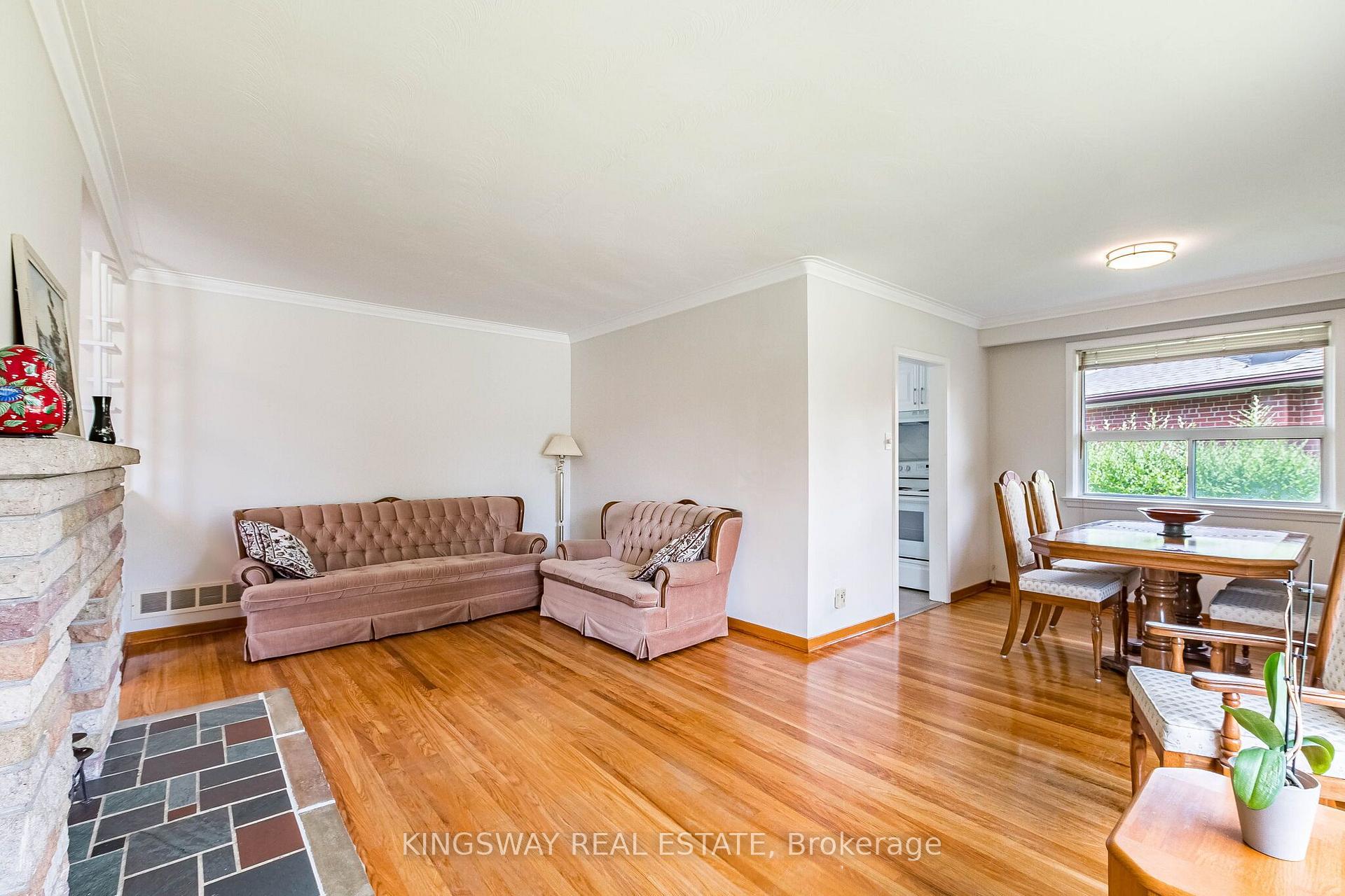 Photo 7 of 163 Floradale Drive, Mississauga, Cooksville — HOMEH