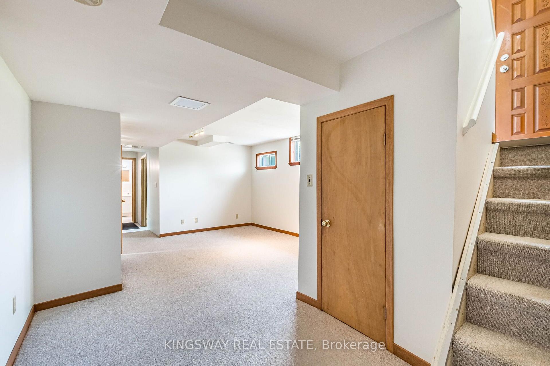 Photo 23 of 163 Floradale Drive, Mississauga, Cooksville — HOMEH