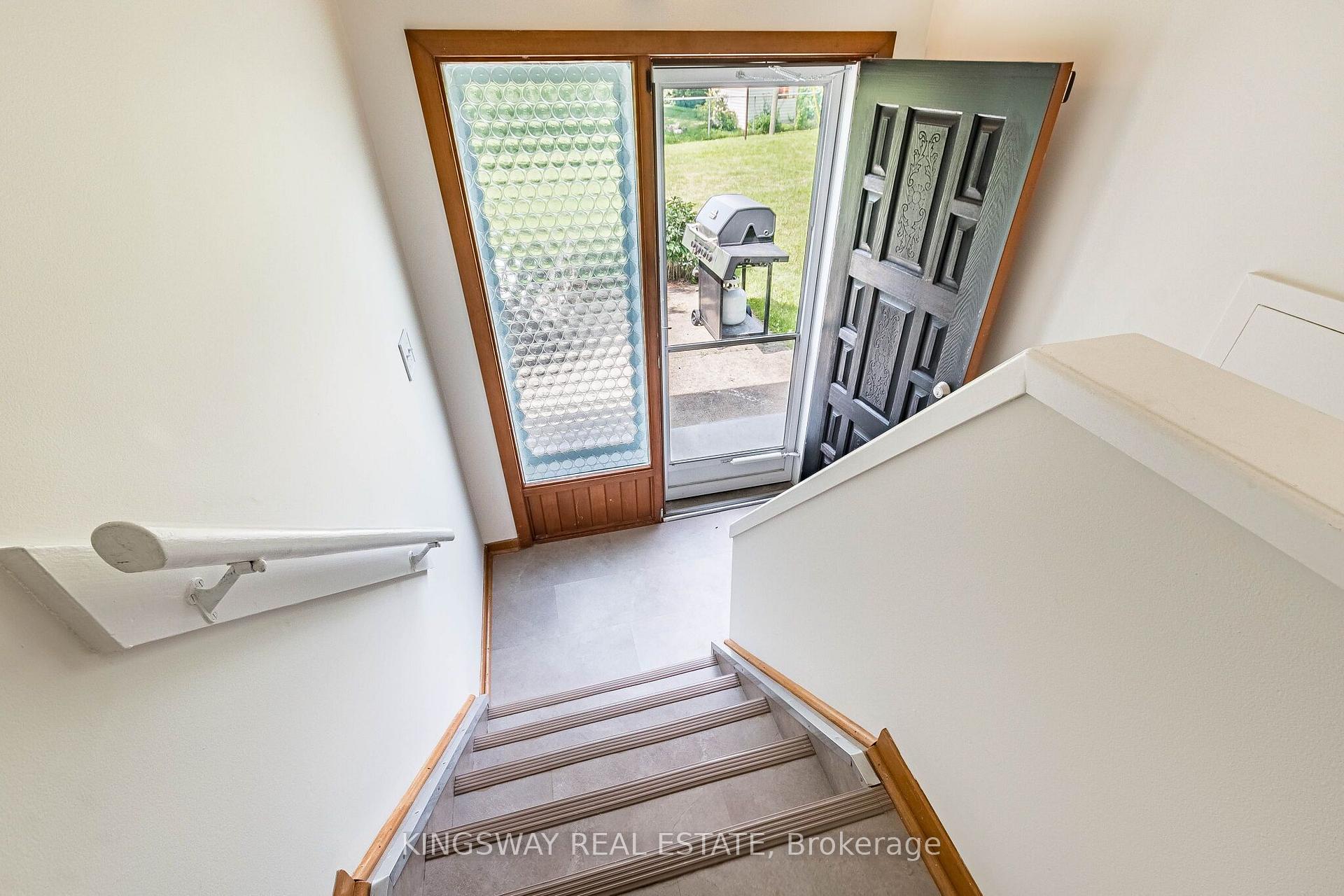 Photo 25 of 163 Floradale Drive, Mississauga, Cooksville — HOMEH