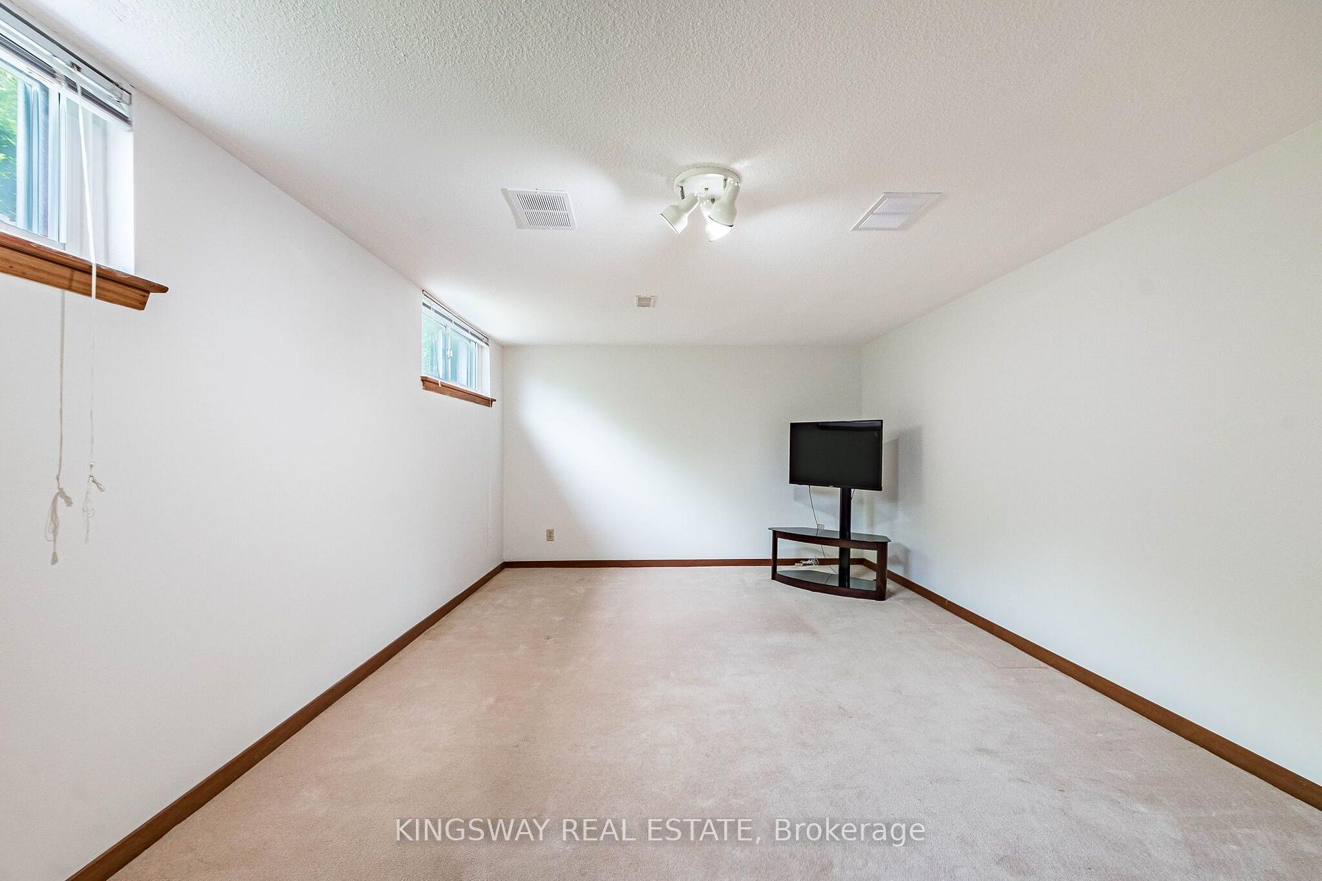 Photo 27 of 163 Floradale Drive, Mississauga, Cooksville — HOMEH