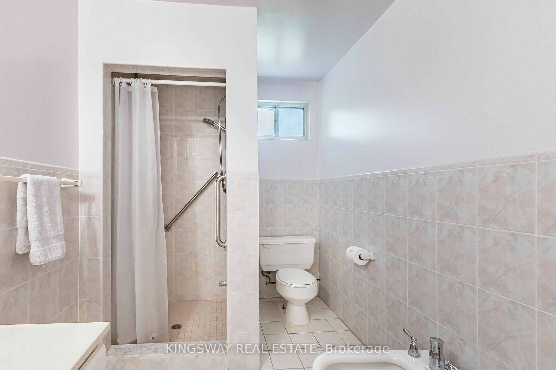 Photo 29 of 163 Floradale Drive, Mississauga, Cooksville — HOMEH