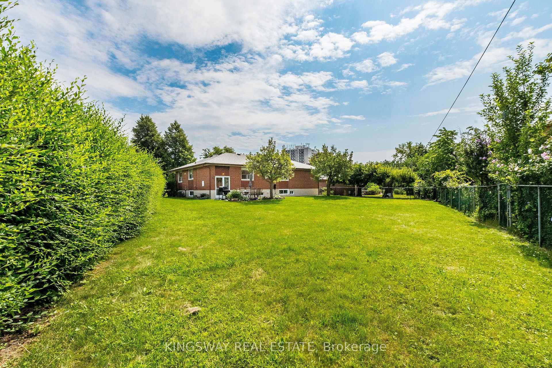 Photo 34 of 163 Floradale Drive, Mississauga, Cooksville — HOMEH