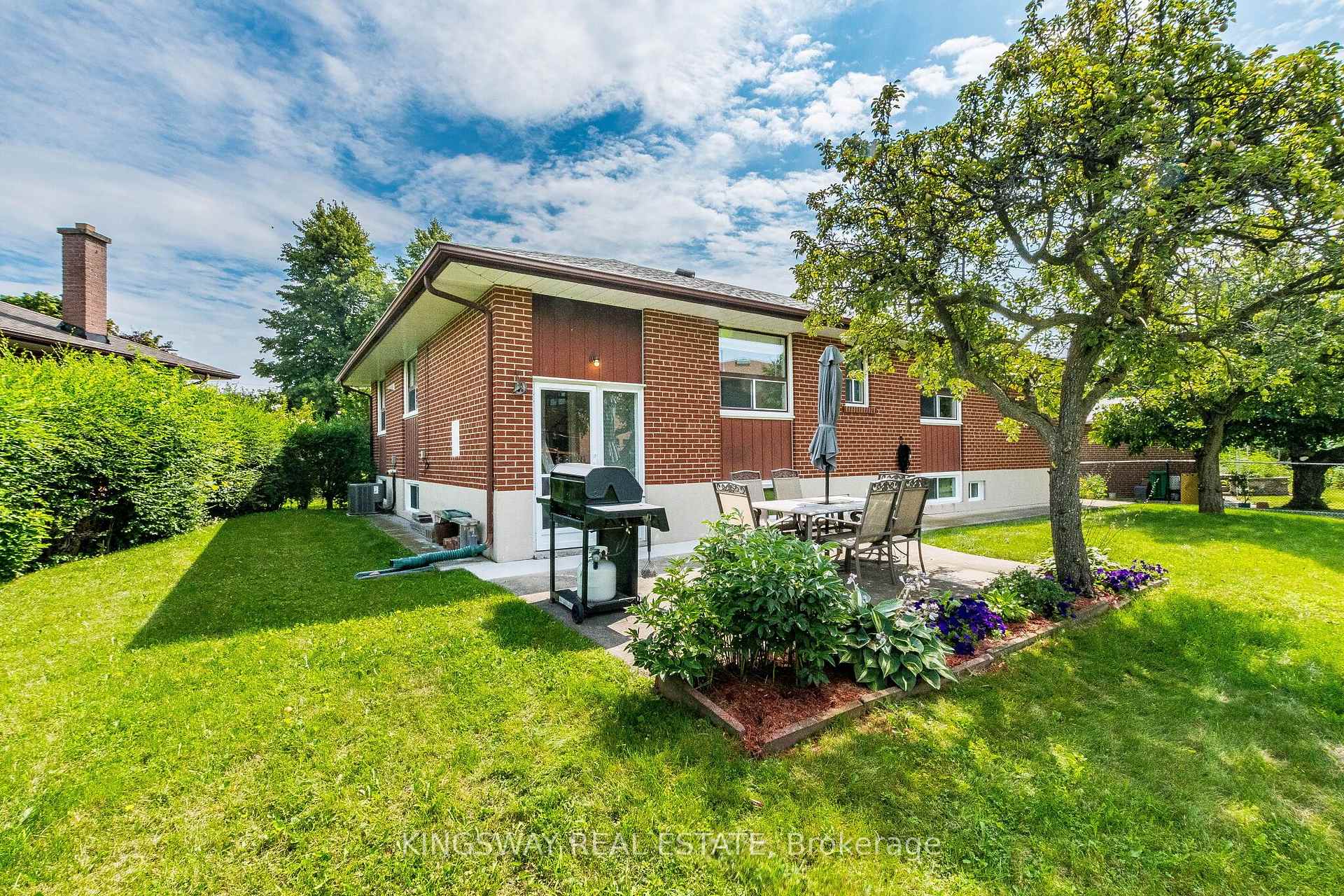 Photo 36 of 163 Floradale Drive, Mississauga, Cooksville — HOMEH