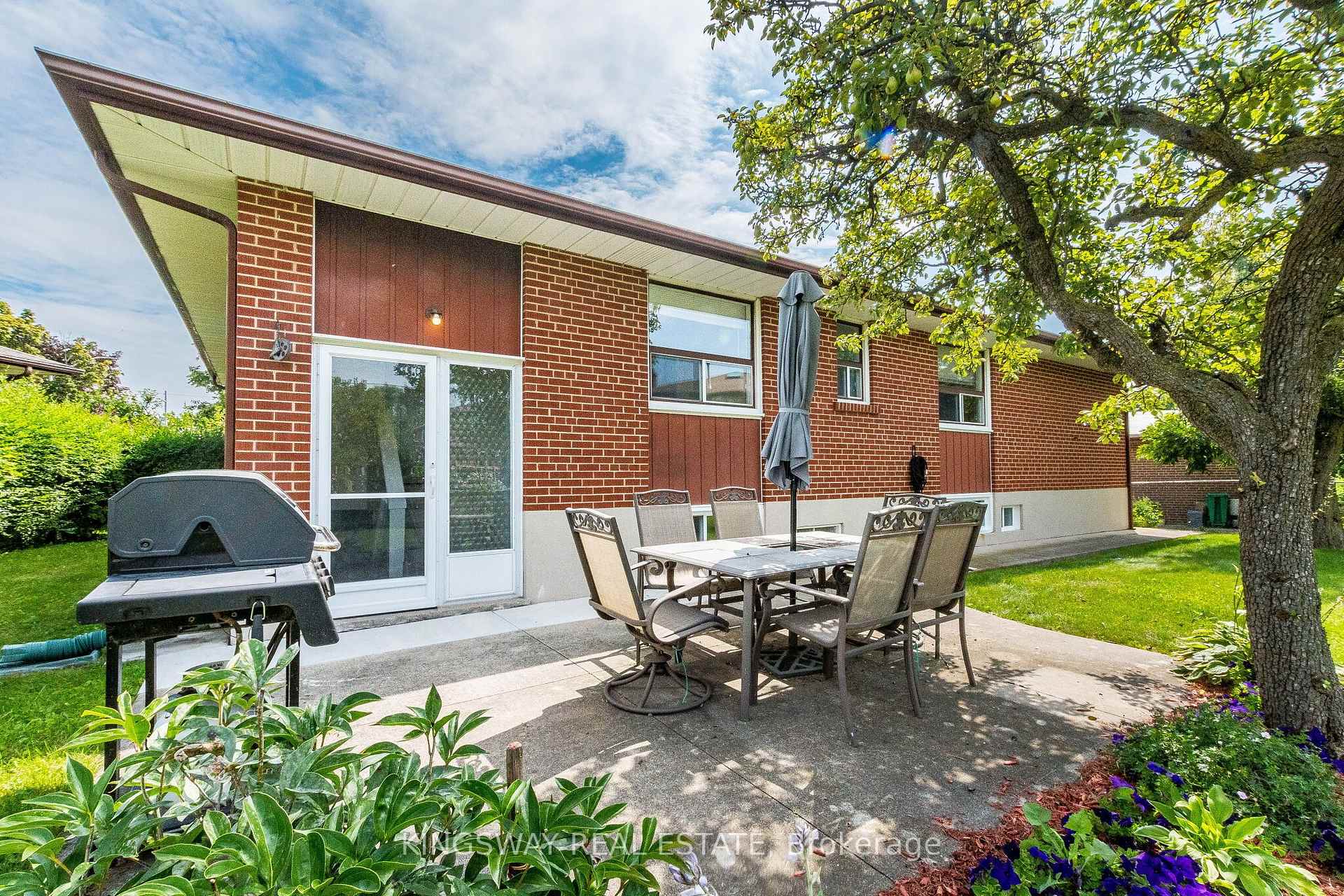 Photo 39 of 163 Floradale Drive, Mississauga, Cooksville — HOMEH