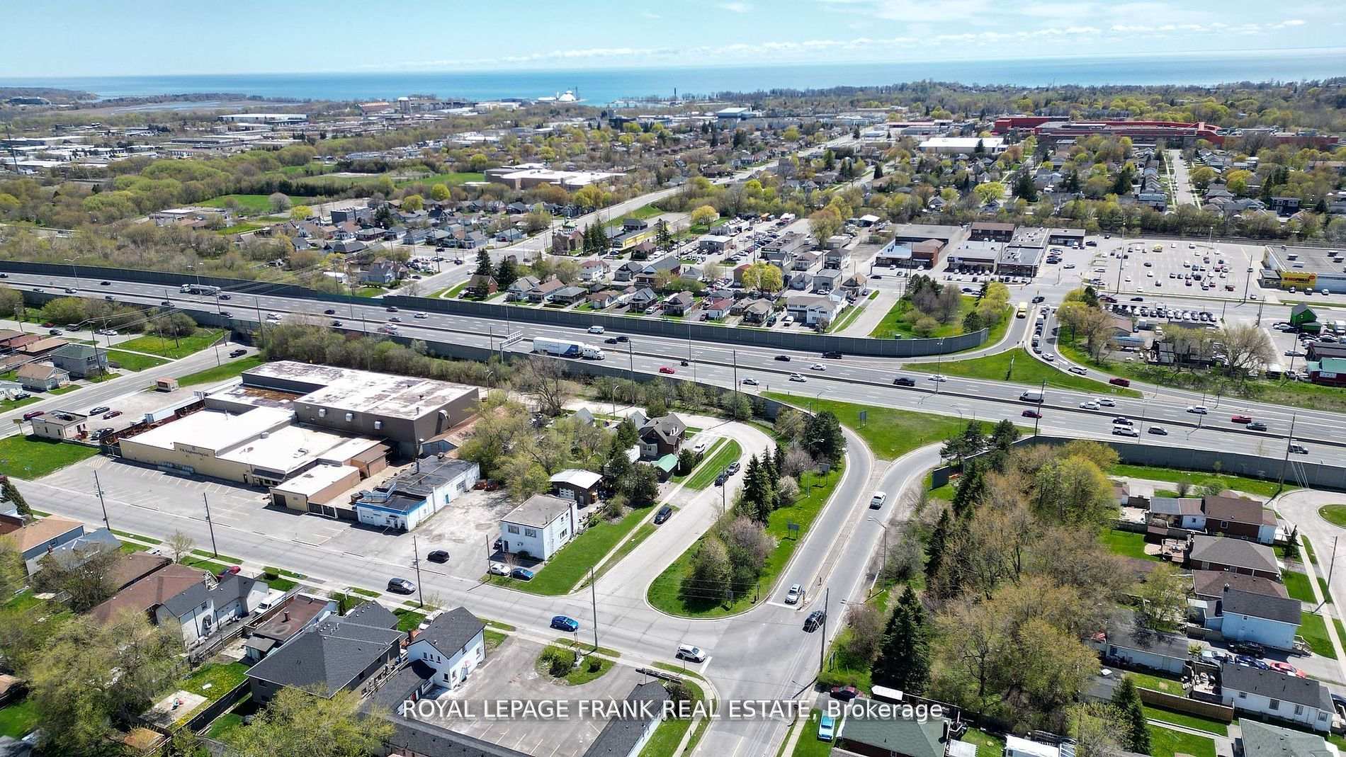 Photo 2 of Toronto Avenue, Oshawa, Central — HOMEH