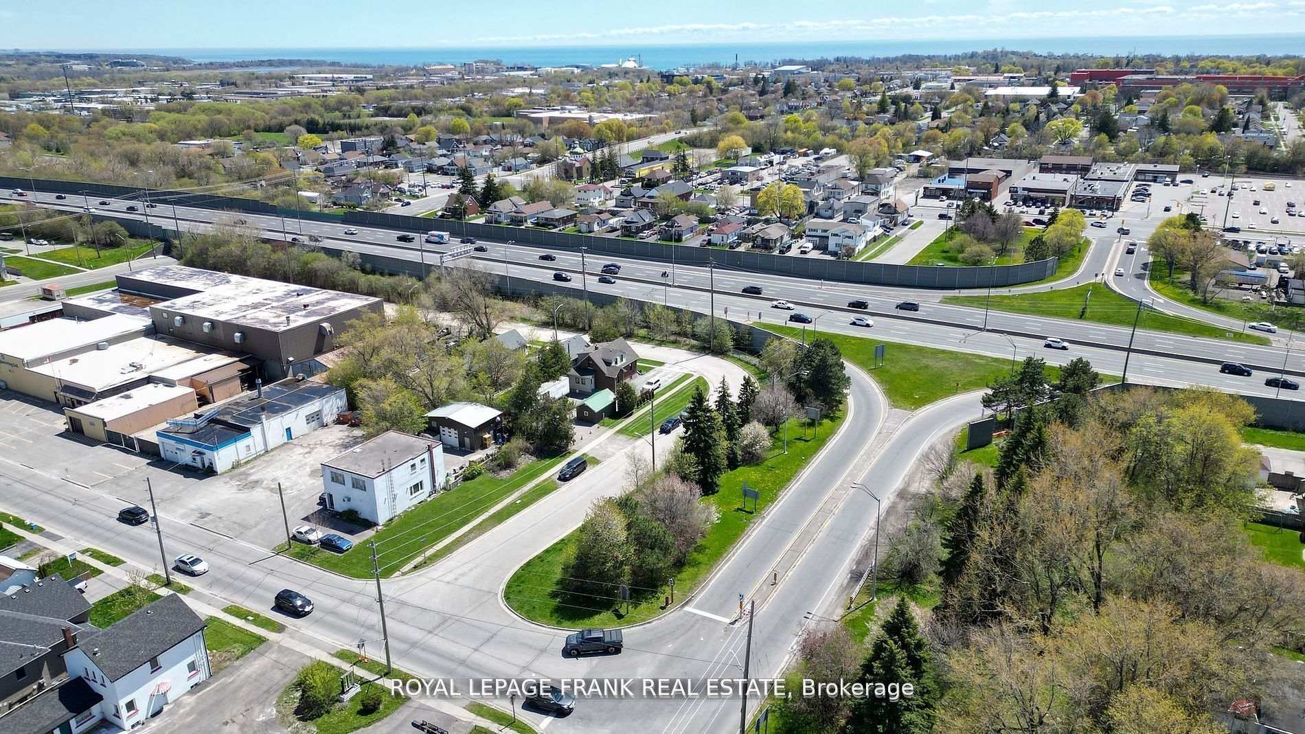 Photo 6 of Toronto Avenue, Oshawa, Central — HOMEH