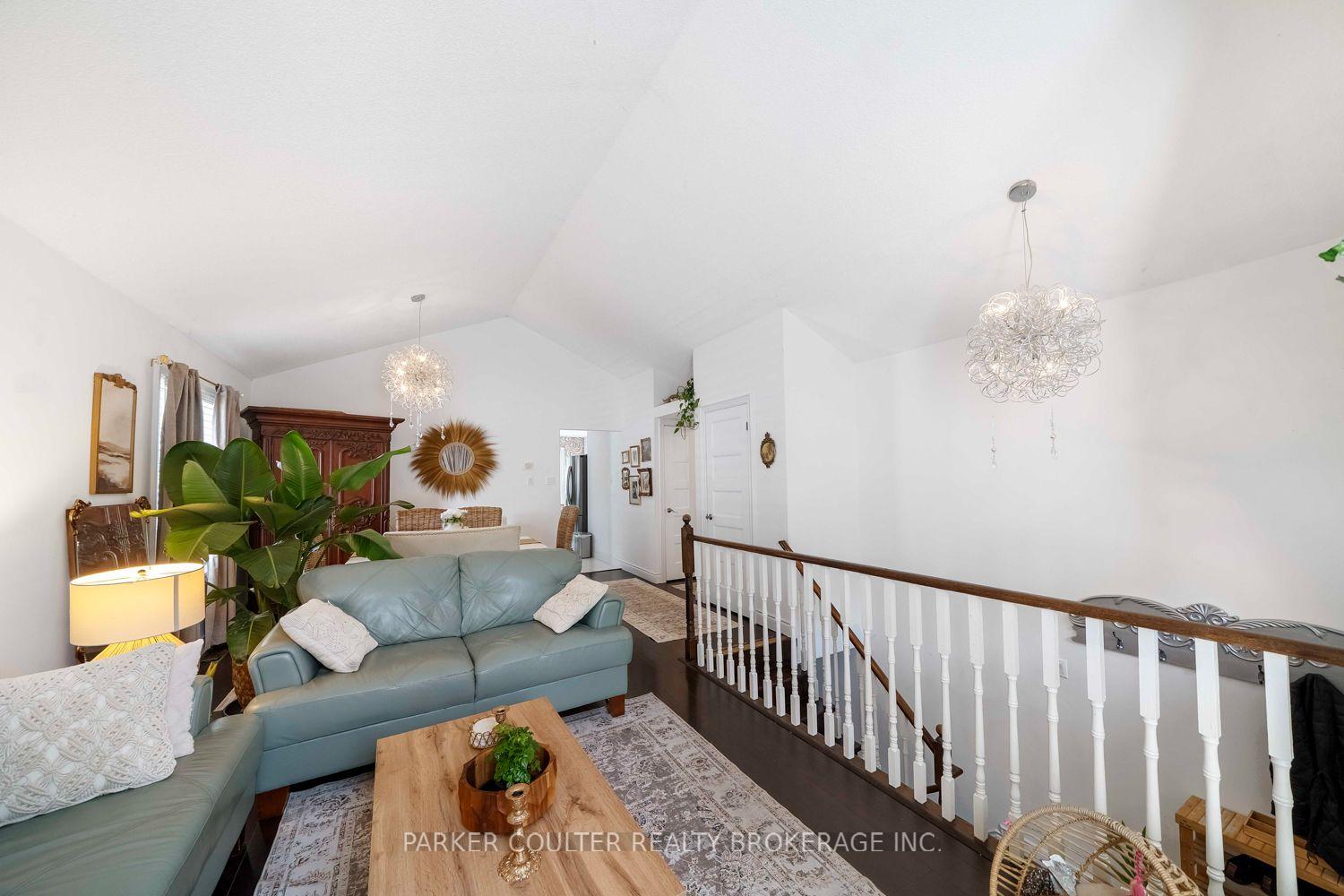 Photo 9 of 61 Dyer Drive, Wasaga Beach — HOMEH