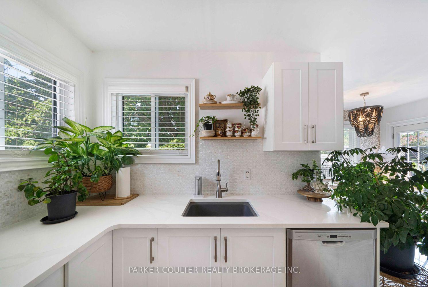 Photo 17 of 61 Dyer Drive, Wasaga Beach — HOMEH