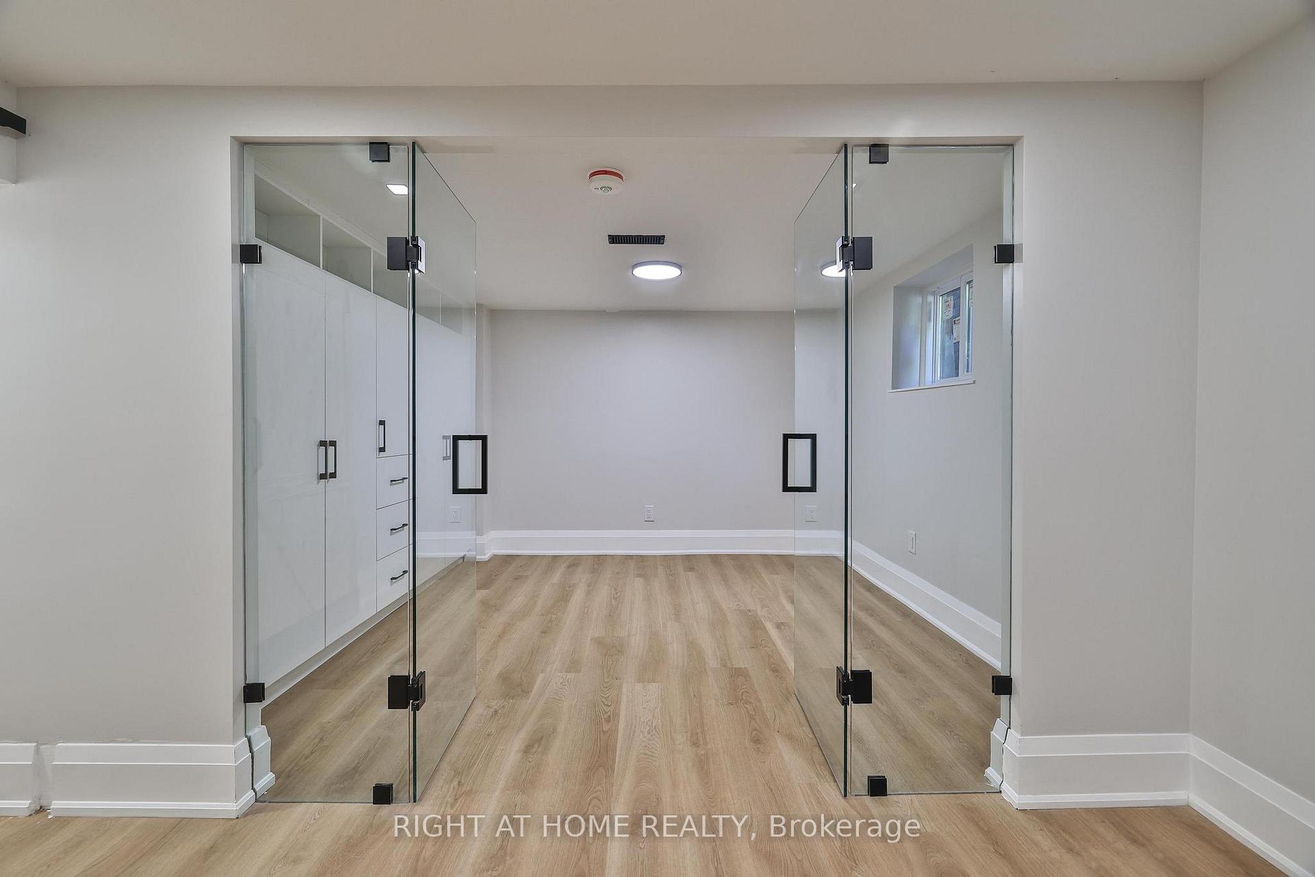 Photo 5 of Unit Lower, 248 Garden Avenue, Toronto, High Park-Swansea — HOMEH