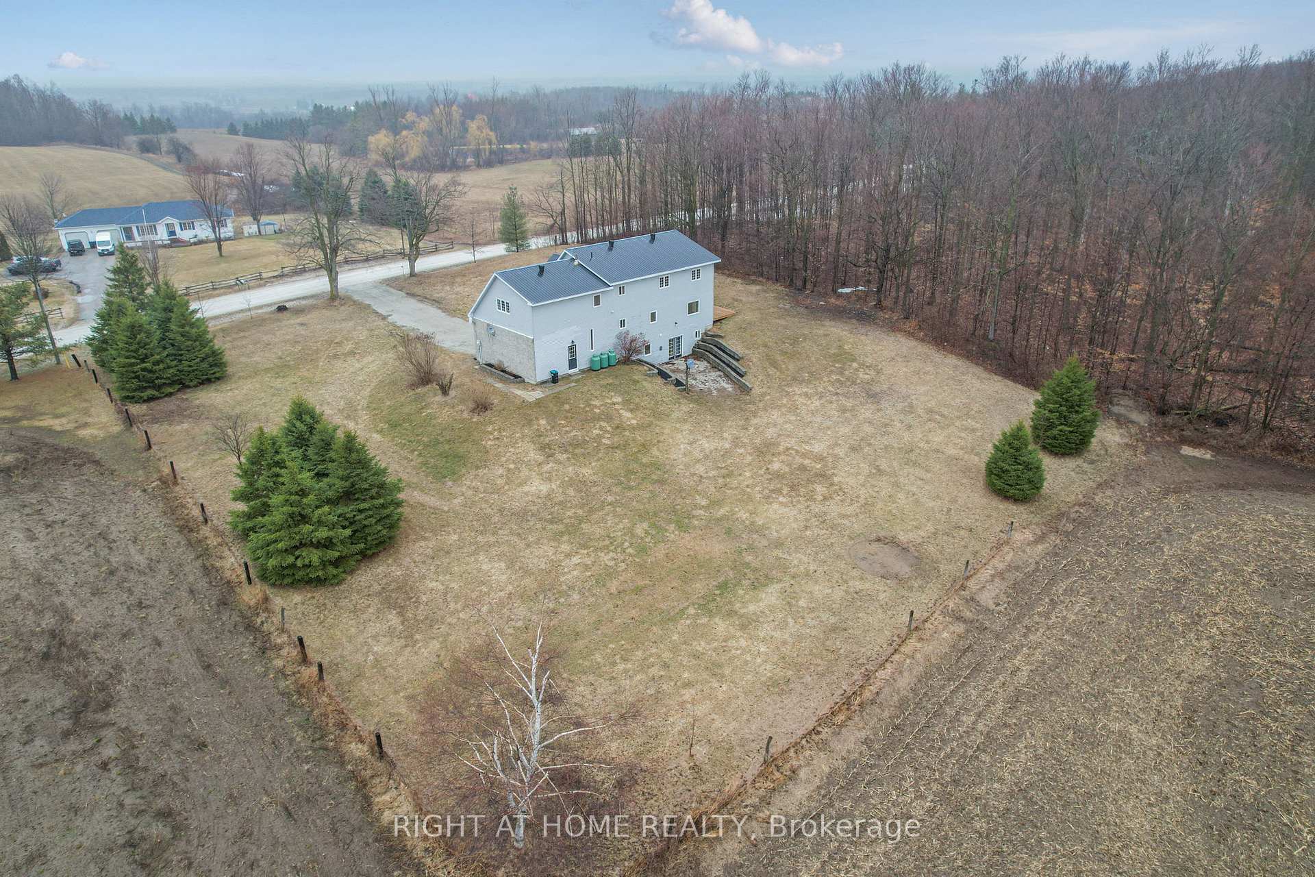 Photo 45 of 6435 12/13 Stayner Side Road, Clearview, Rural Clearview — HOMEH