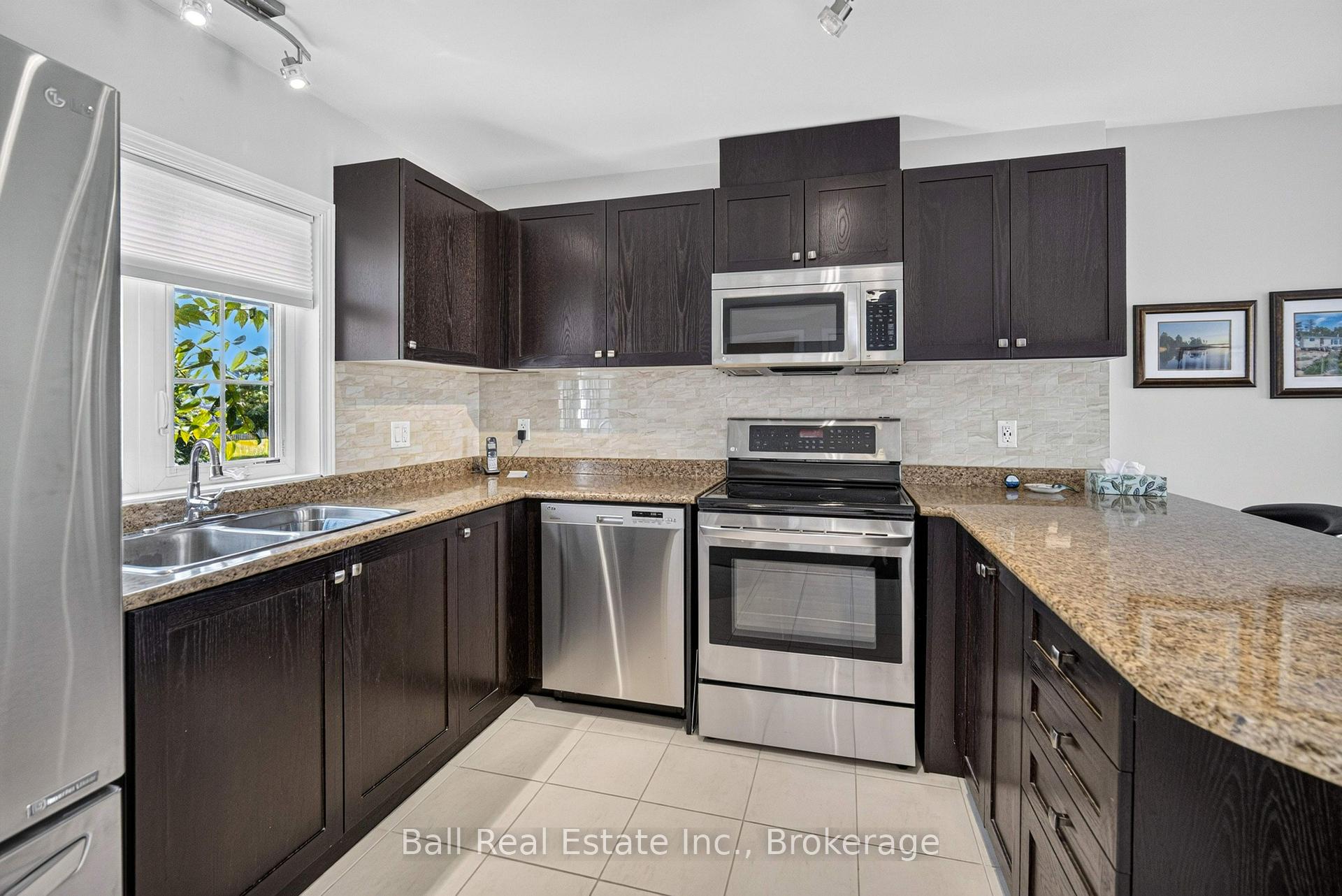 Photo 5 of 6 Maple Avenue E, Asphodel-Norwood, Norwood — HOMEH