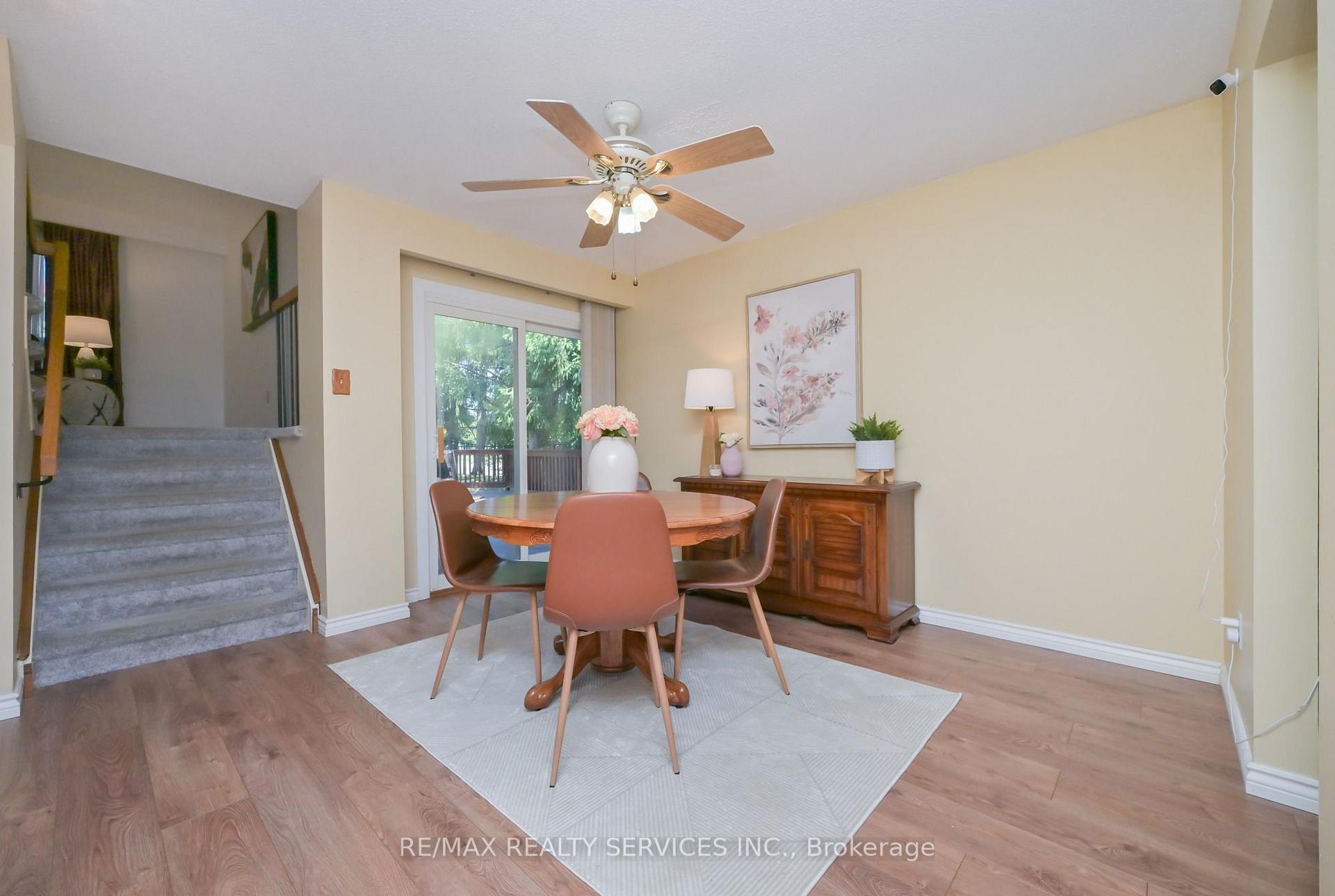 Photo 9 of 2 Lindridge Avenue, Brampton, Westgate — HOMEH