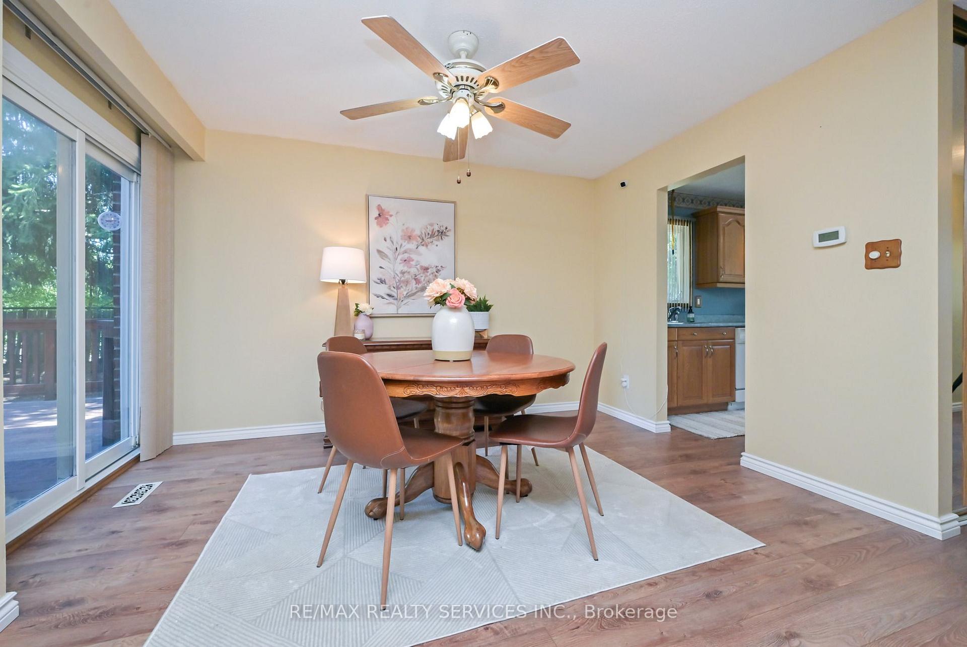 Photo 10 of 2 Lindridge Avenue, Brampton, Westgate — HOMEH