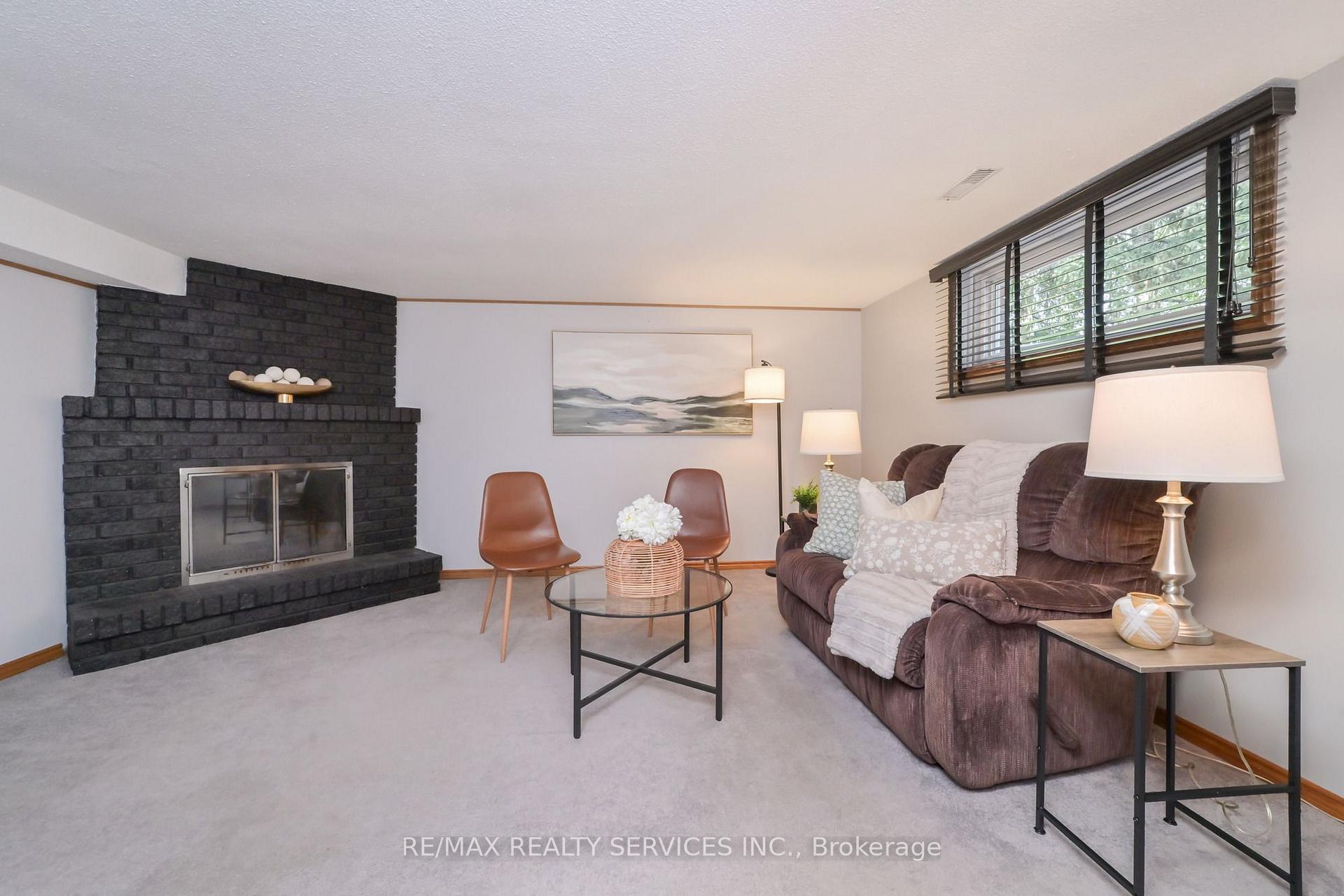 Photo 18 of 2 Lindridge Avenue, Brampton, Westgate — HOMEH