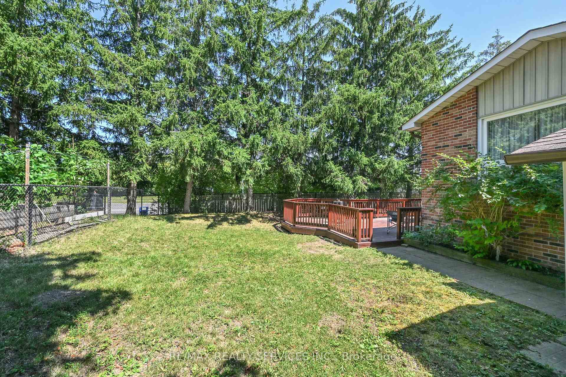 Photo 26 of 2 Lindridge Avenue, Brampton, Westgate — HOMEH