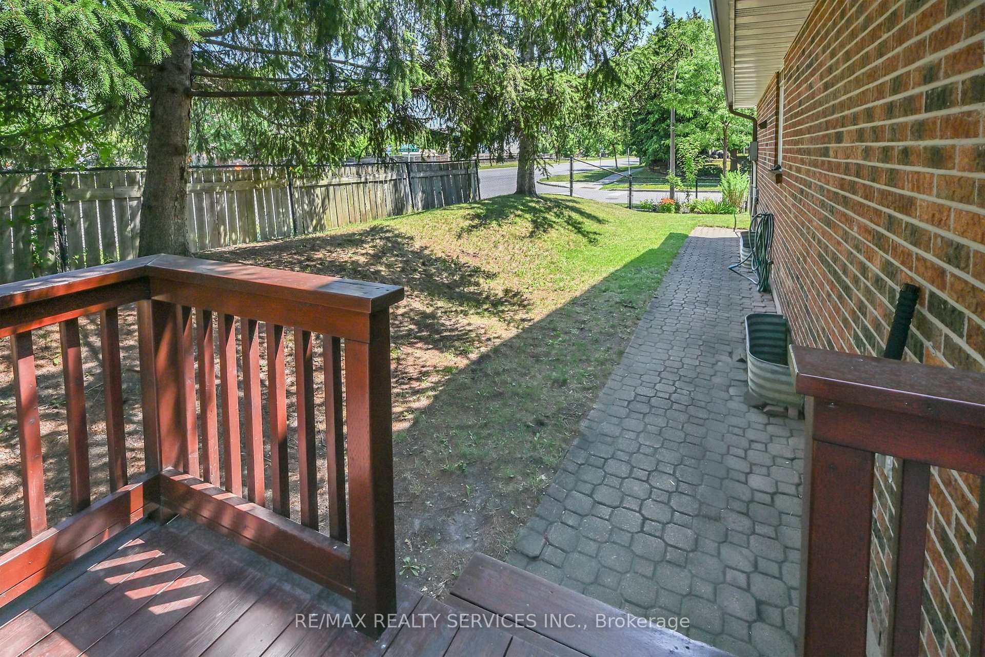 Photo 27 of 2 Lindridge Avenue, Brampton, Westgate — HOMEH