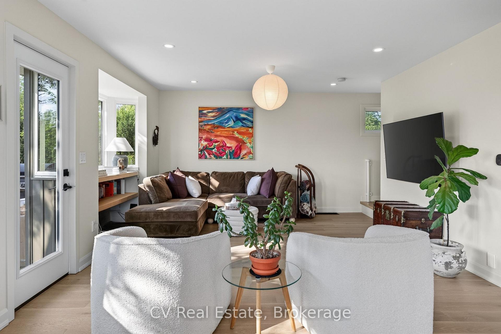 Photo 7 of 110 John Street, Meaford — HOMEH