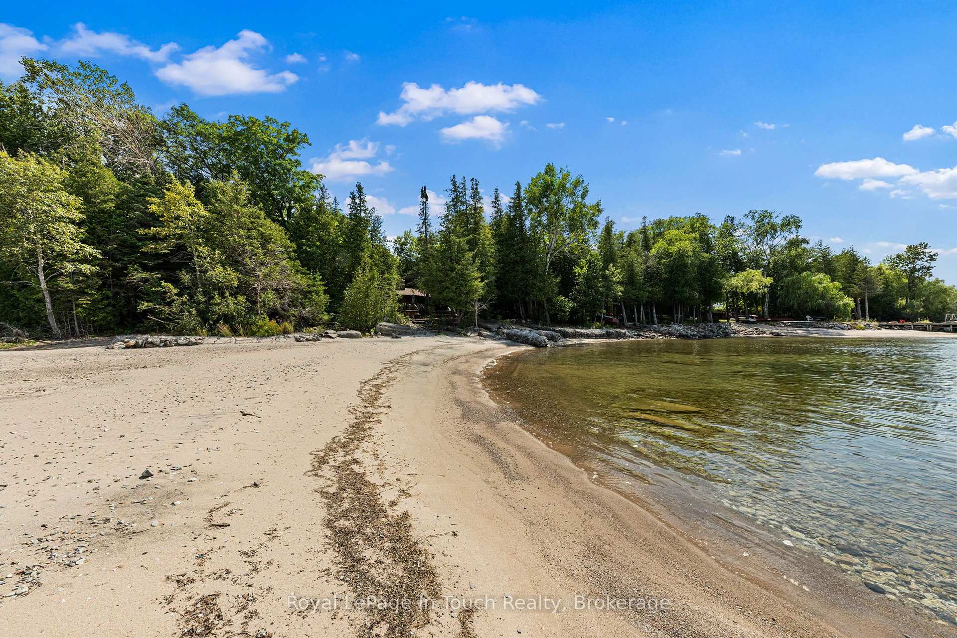 Photo 7 of 25 Chippewa Crescent, Tiny, Rural Tiny — HOMEH