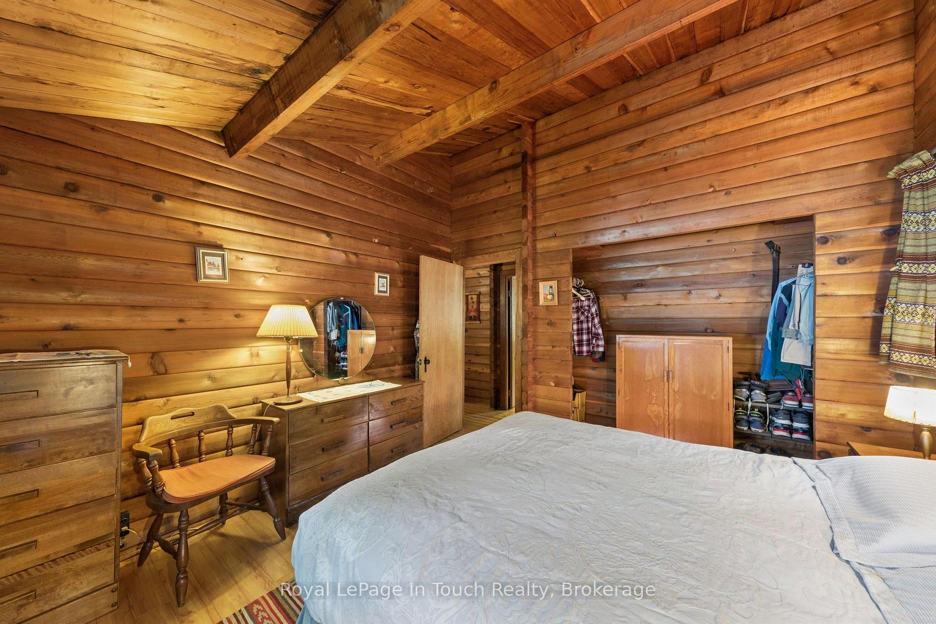 Photo 30 of 25 Chippewa Crescent, Tiny, Rural Tiny — HOMEH