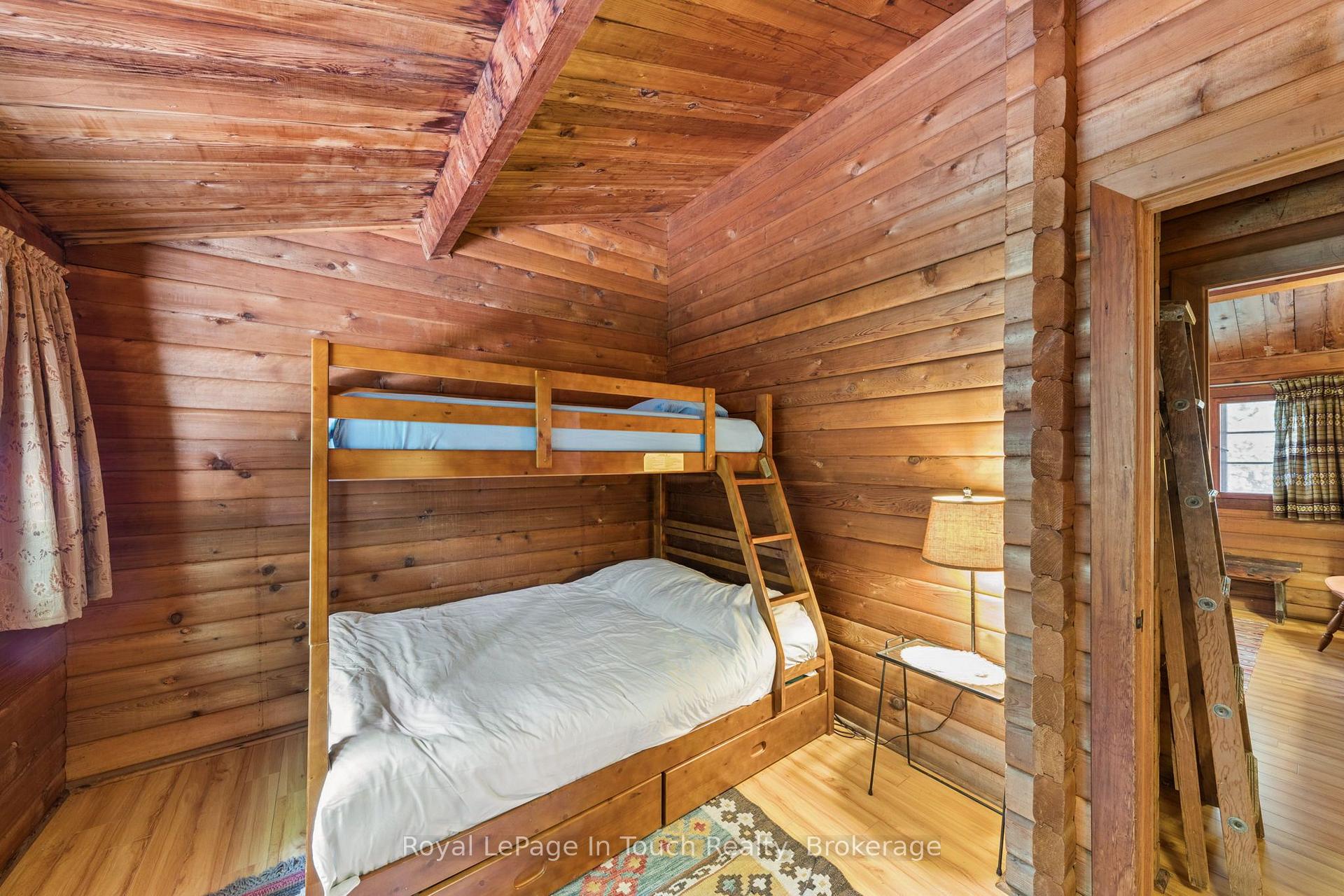 Photo 32 of 25 Chippewa Crescent, Tiny, Rural Tiny — HOMEH