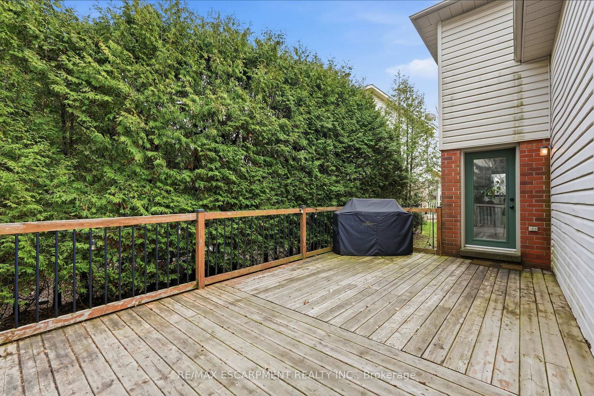Photo 31 of 6 Woodcroft Crescent, Hamilton, Waterdown — HOMEH