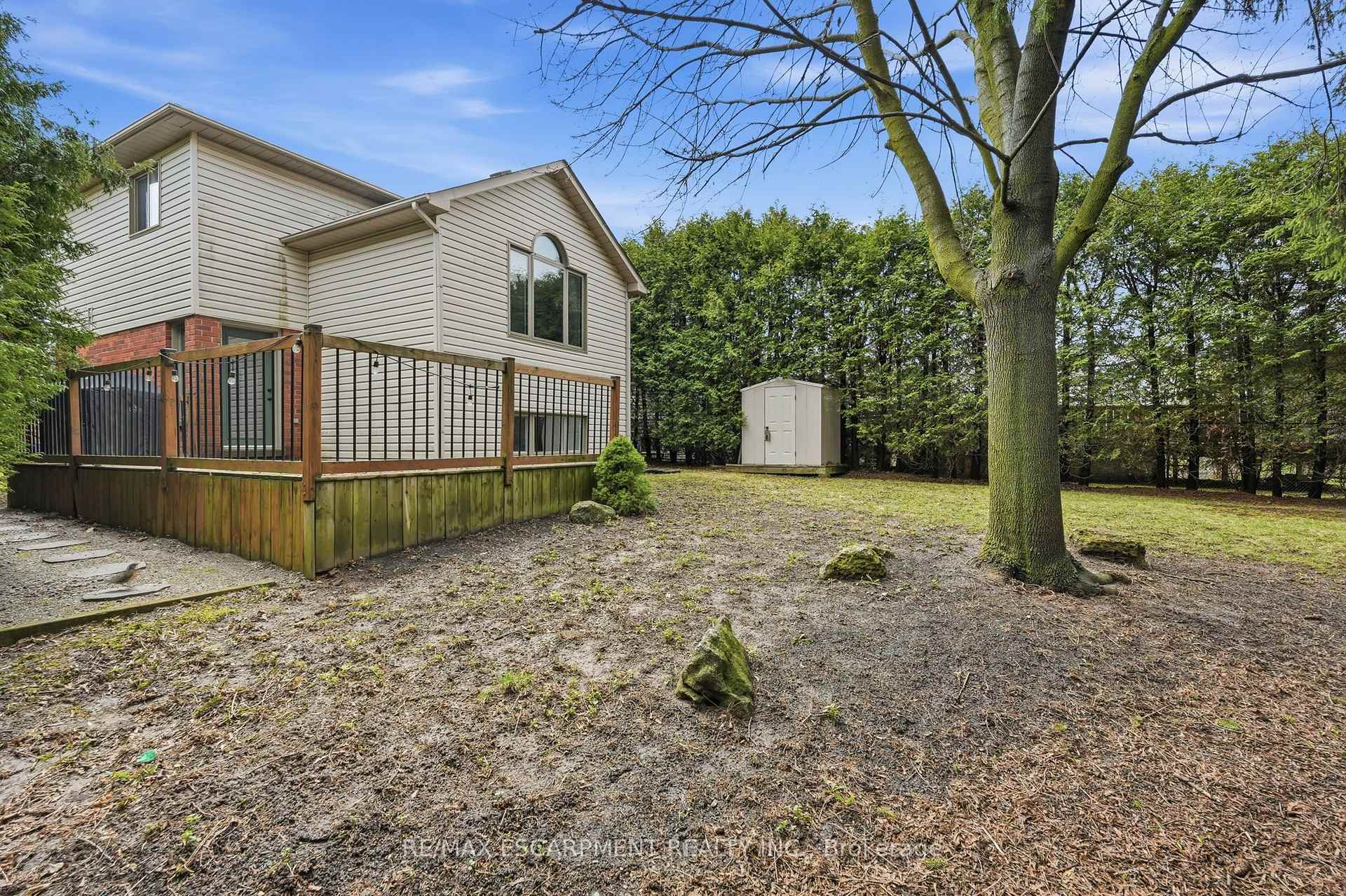 Photo 33 of 6 Woodcroft Crescent, Hamilton, Waterdown — HOMEH