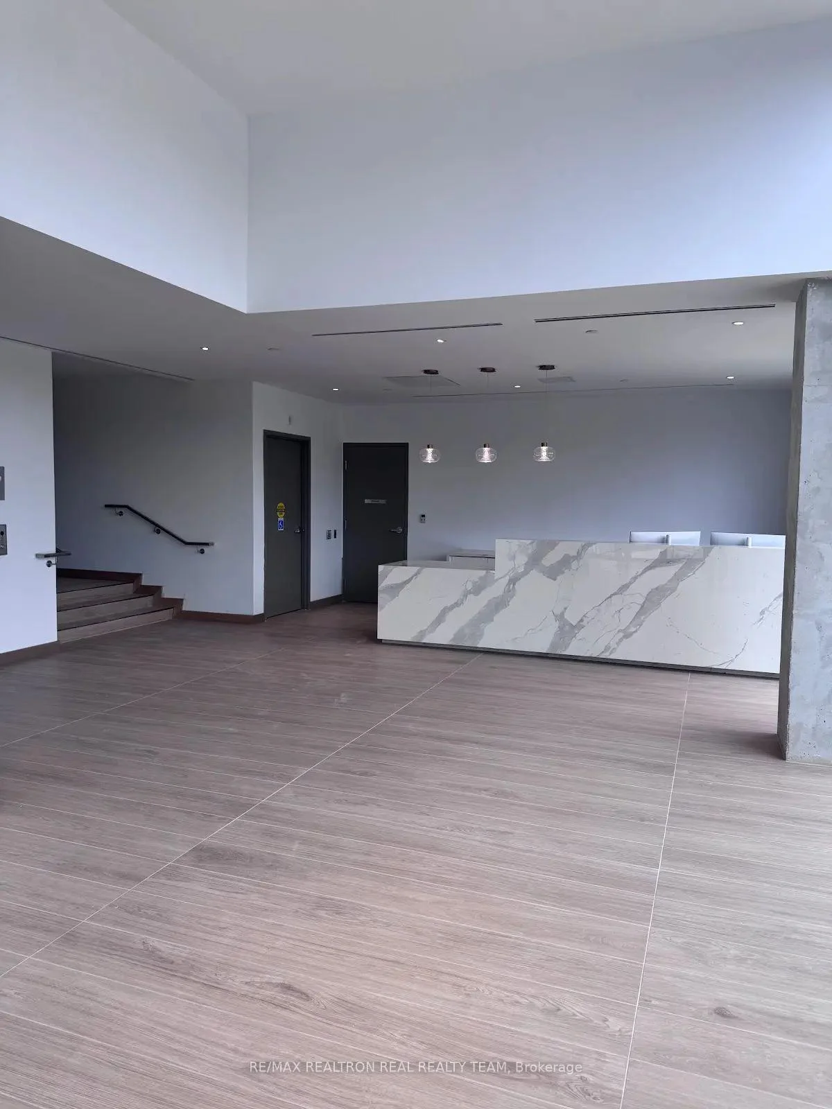 Photo 3 of Unit 407, 100 Carrick Trail, Gravenhurst, Muskoka (S) — HOMEH