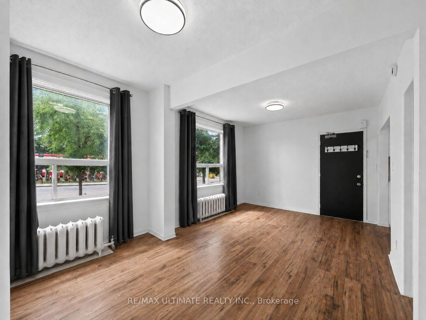Photo 7 of Unit 3, 2360 Queen Street E, Toronto, The Beaches — HOMEH