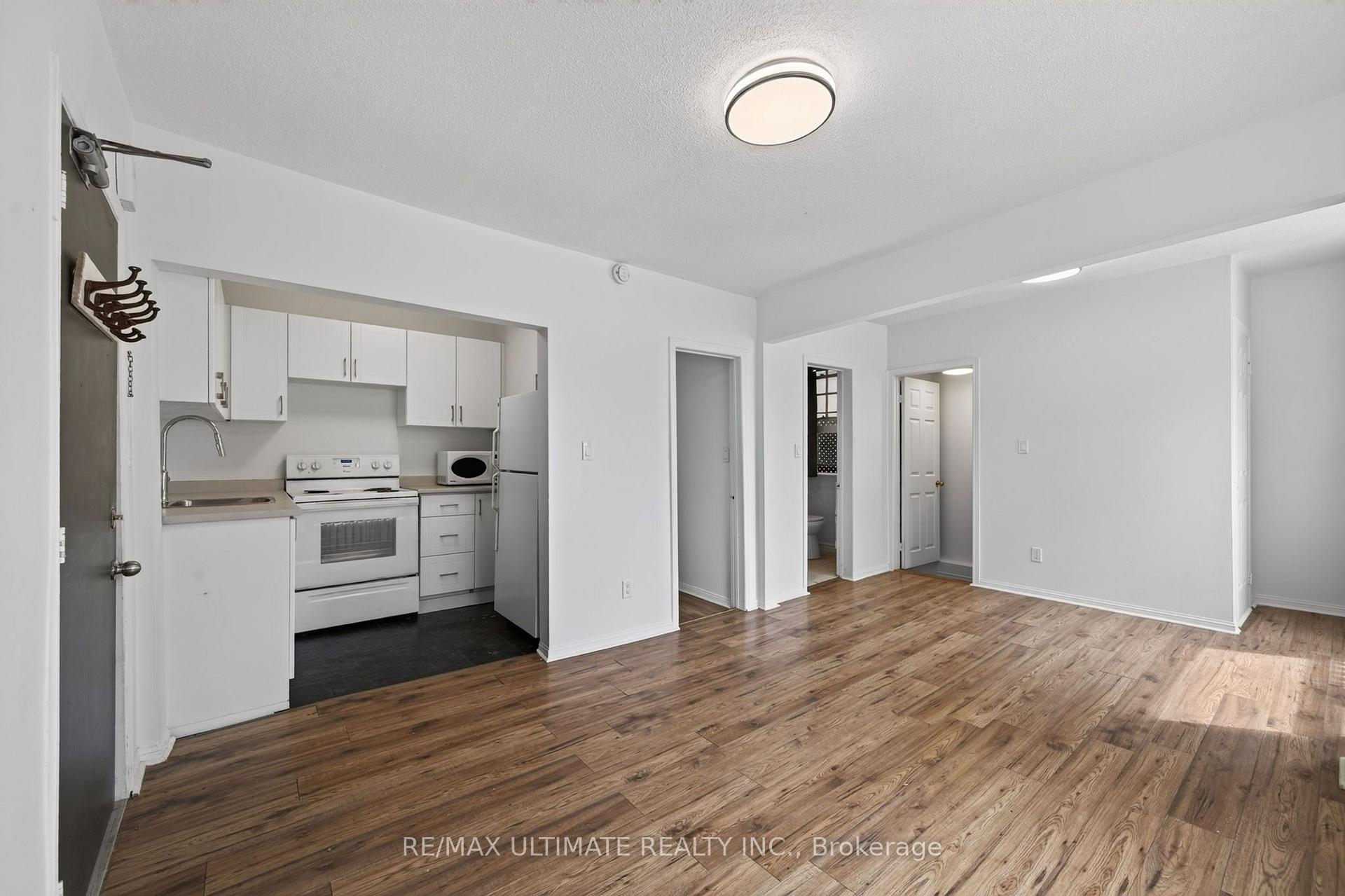 Photo 8 of Unit 3, 2360 Queen Street E, Toronto, The Beaches — HOMEH