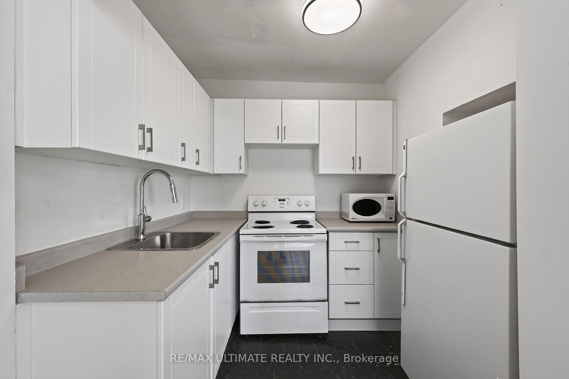 Photo 9 of Unit 3, 2360 Queen Street E, Toronto, The Beaches — HOMEH