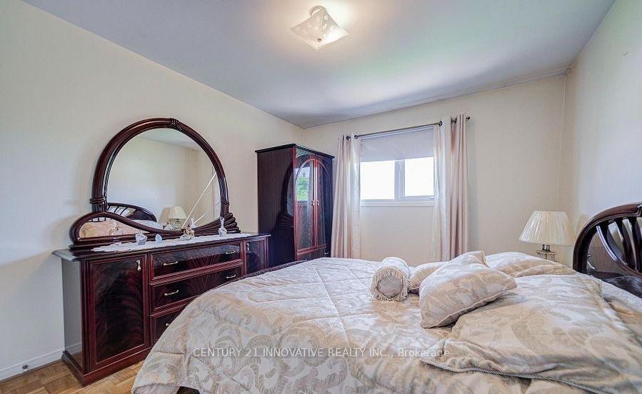Photo 30 of 9 Capstan Court, North York, Glenfield-Jane Heights — HOMEH