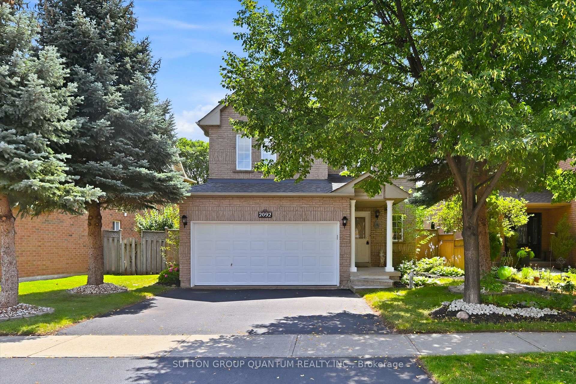 Photo 3 of 2092 Glenfield Road, Oakville, West Oak Trails — HOMEH