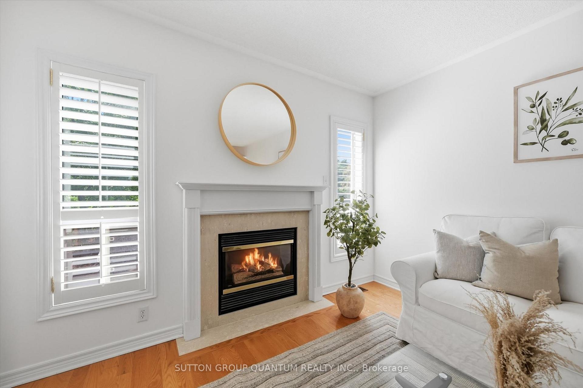 Photo 7 of 2092 Glenfield Road, Oakville, West Oak Trails — HOMEH