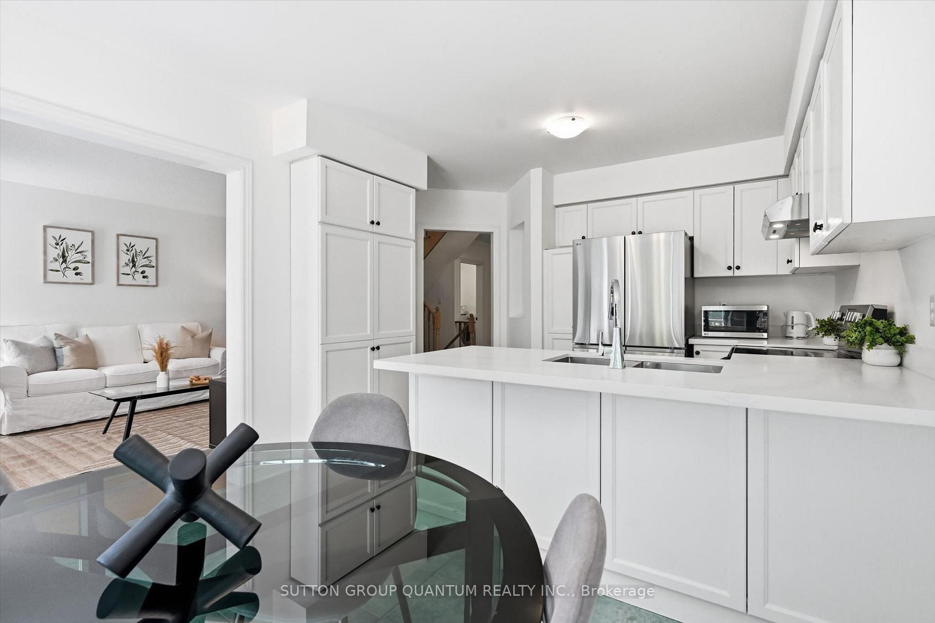 Photo 12 of 2092 Glenfield Road, Oakville, West Oak Trails — HOMEH