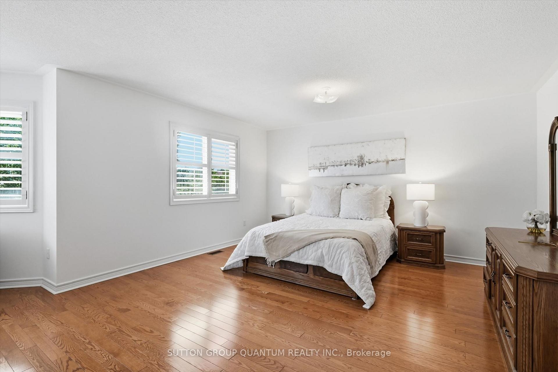 Photo 18 of 2092 Glenfield Road, Oakville, West Oak Trails — HOMEH