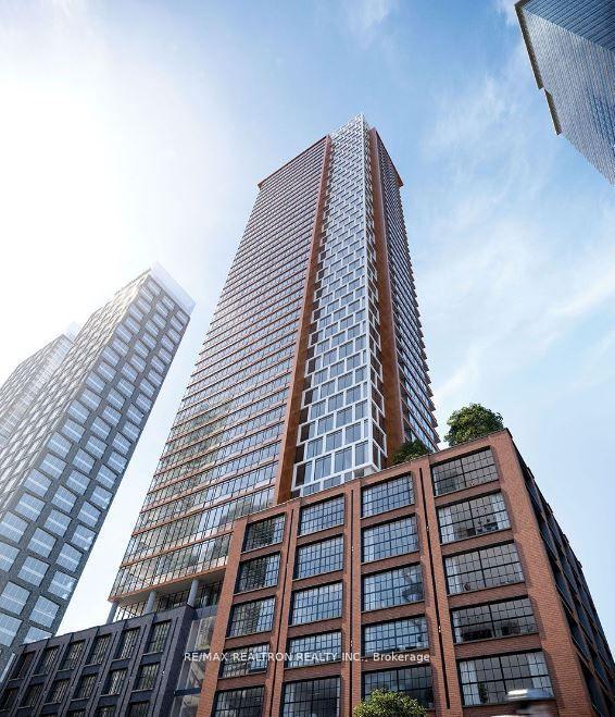 Front of Unit 709, 55 Mercer Street