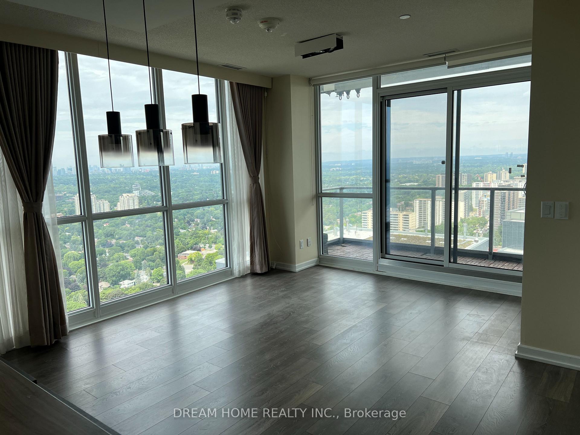 Photo 2 of Unit 3002, 32 forest manor Road, North York, Henry Farm — HOMEH