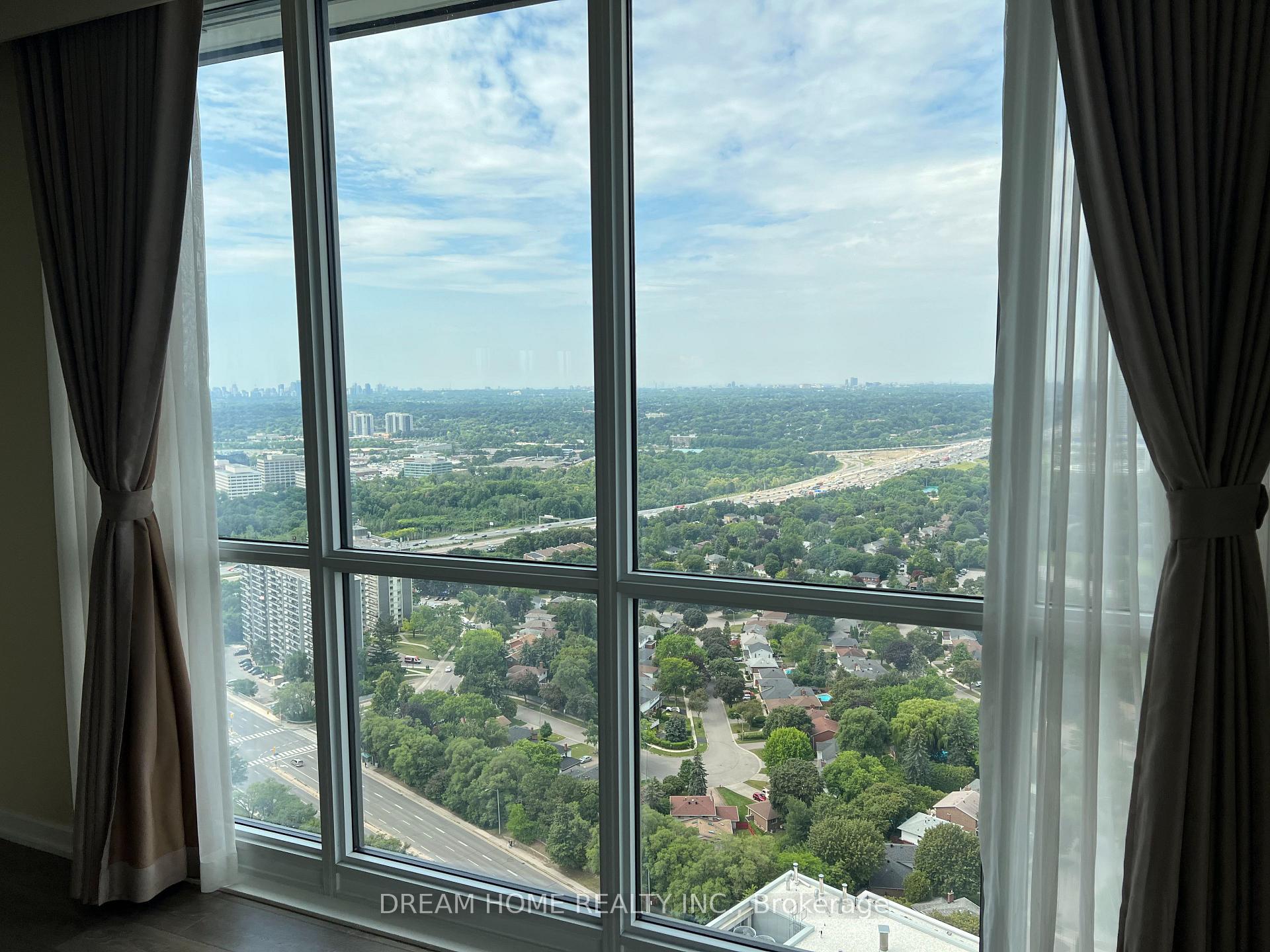 Photo 4 of Unit 3002, 32 forest manor Road, North York, Henry Farm — HOMEH