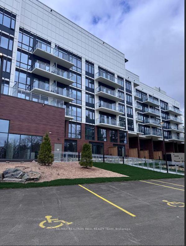 Photo 1 of Unit 412, 100 Carrick Trail, Gravenhurst, Muskoka (S) — HOMEH