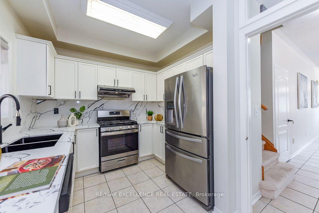 Photo 11 of 44 Overture Lane, Brampton, Bramalea North Industrial — HOMEH