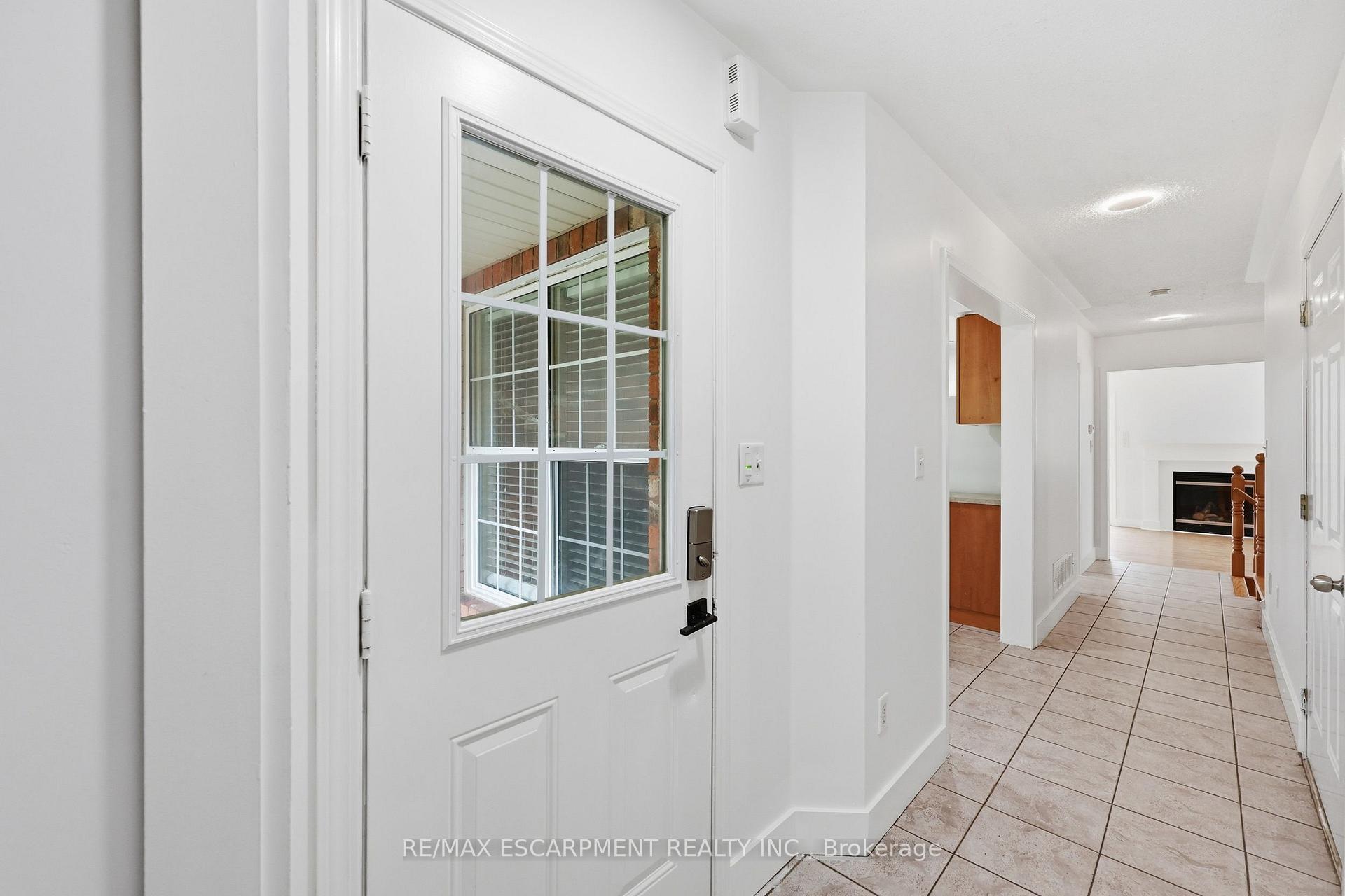 Photo 7 of 3115 Edgar Avenue, Burlington, Alton — HOMEH