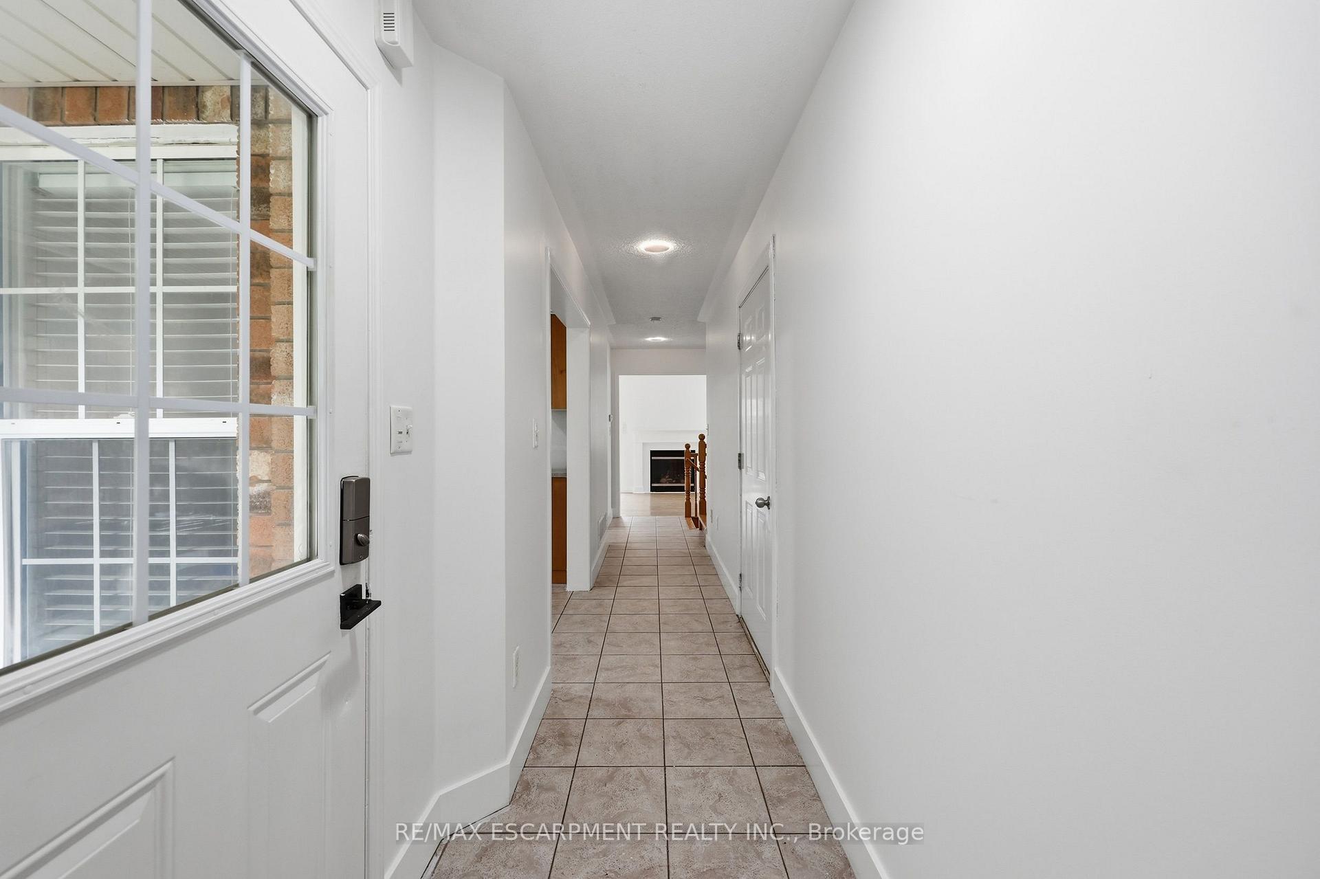 Photo 10 of 3115 Edgar Avenue, Burlington, Alton — HOMEH