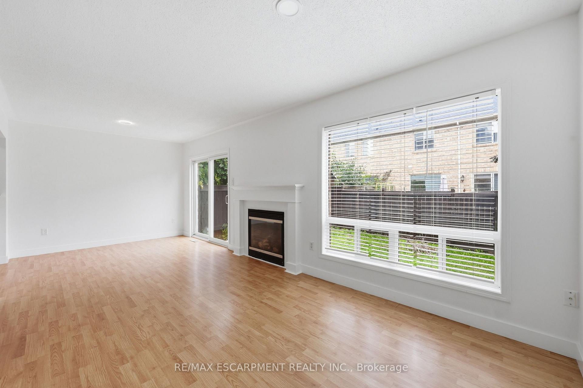 Photo 13 of 3115 Edgar Avenue, Burlington, Alton — HOMEH