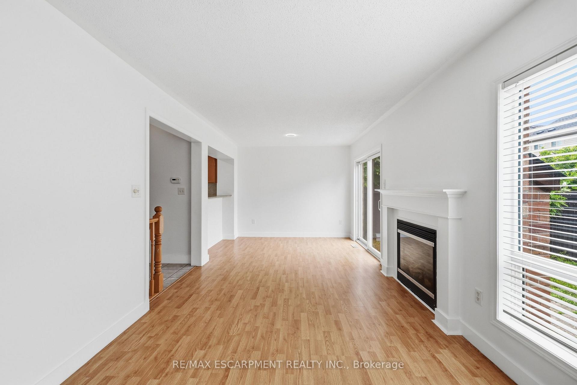 Photo 14 of 3115 Edgar Avenue, Burlington, Alton — HOMEH