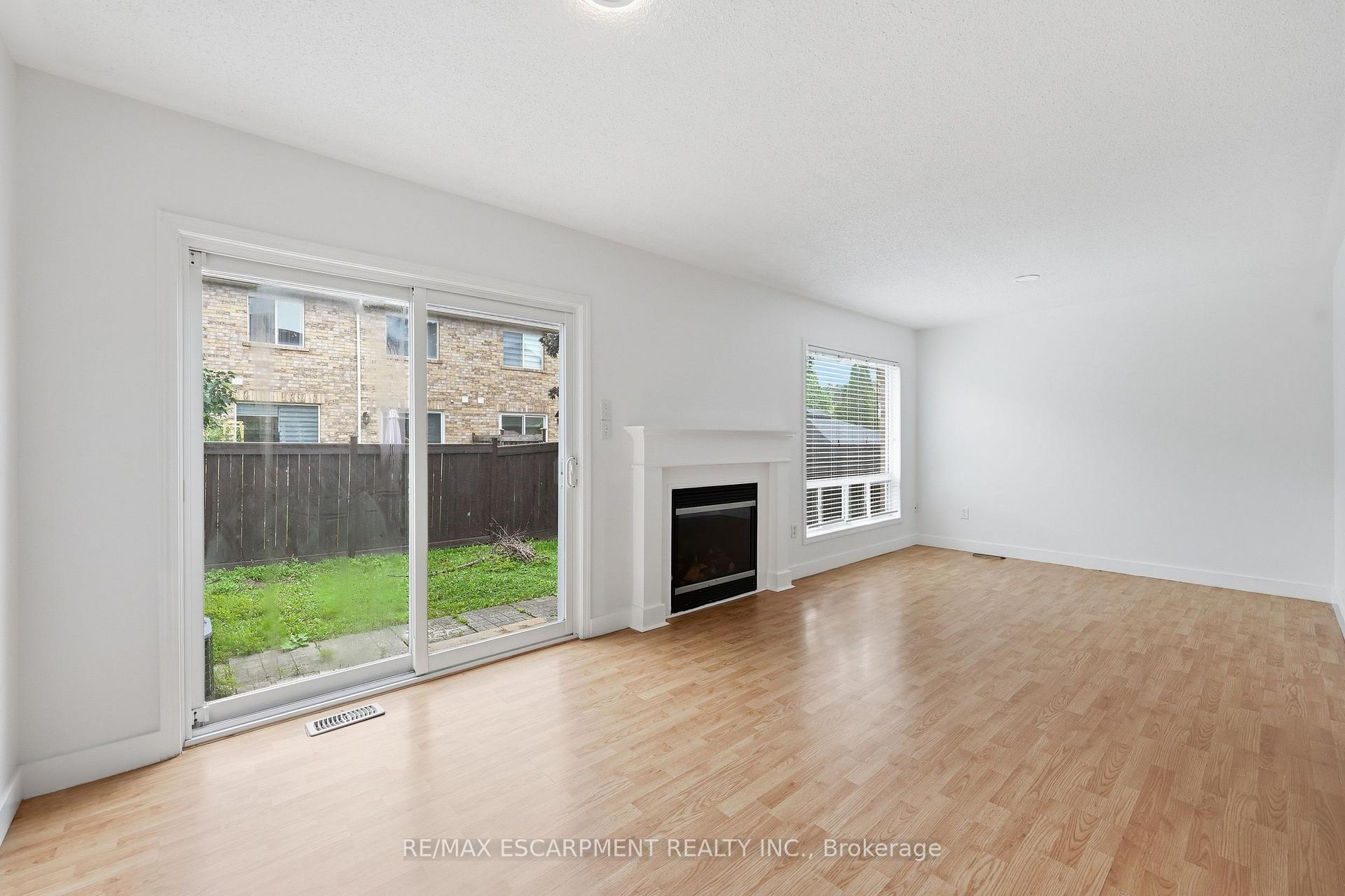 Photo 16 of 3115 Edgar Avenue, Burlington, Alton — HOMEH