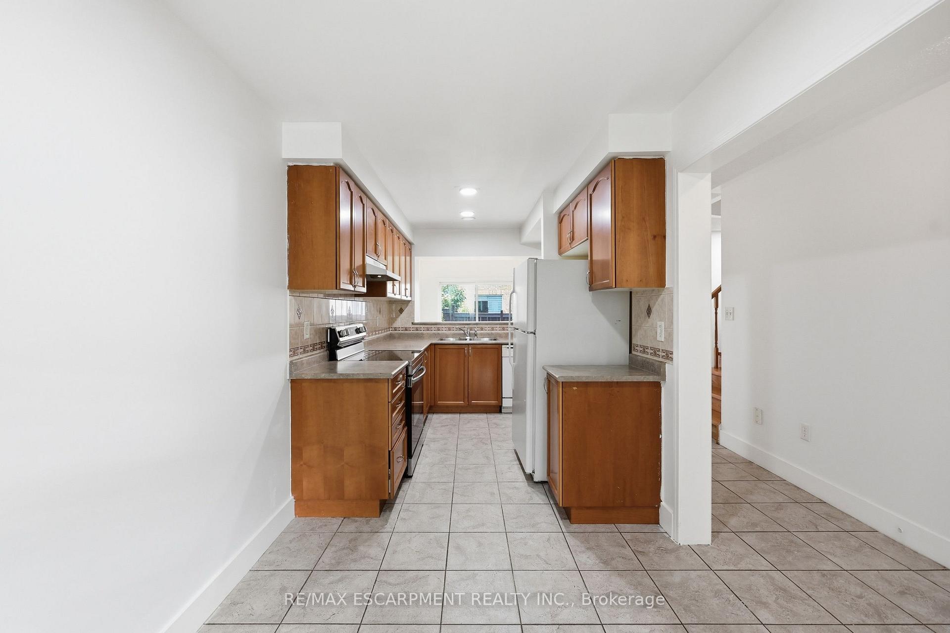 Photo 19 of 3115 Edgar Avenue, Burlington, Alton — HOMEH
