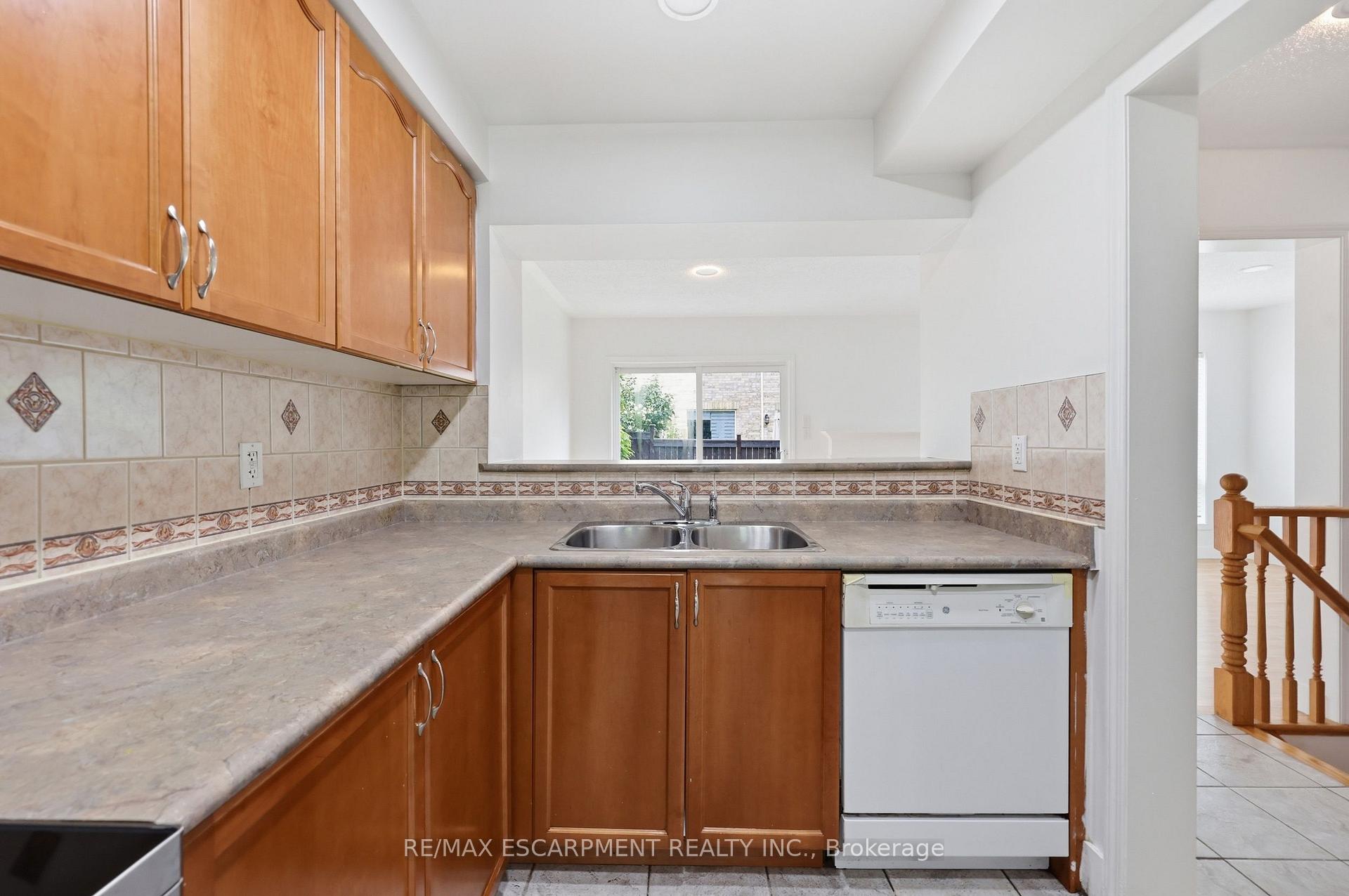 Photo 20 of 3115 Edgar Avenue, Burlington, Alton — HOMEH