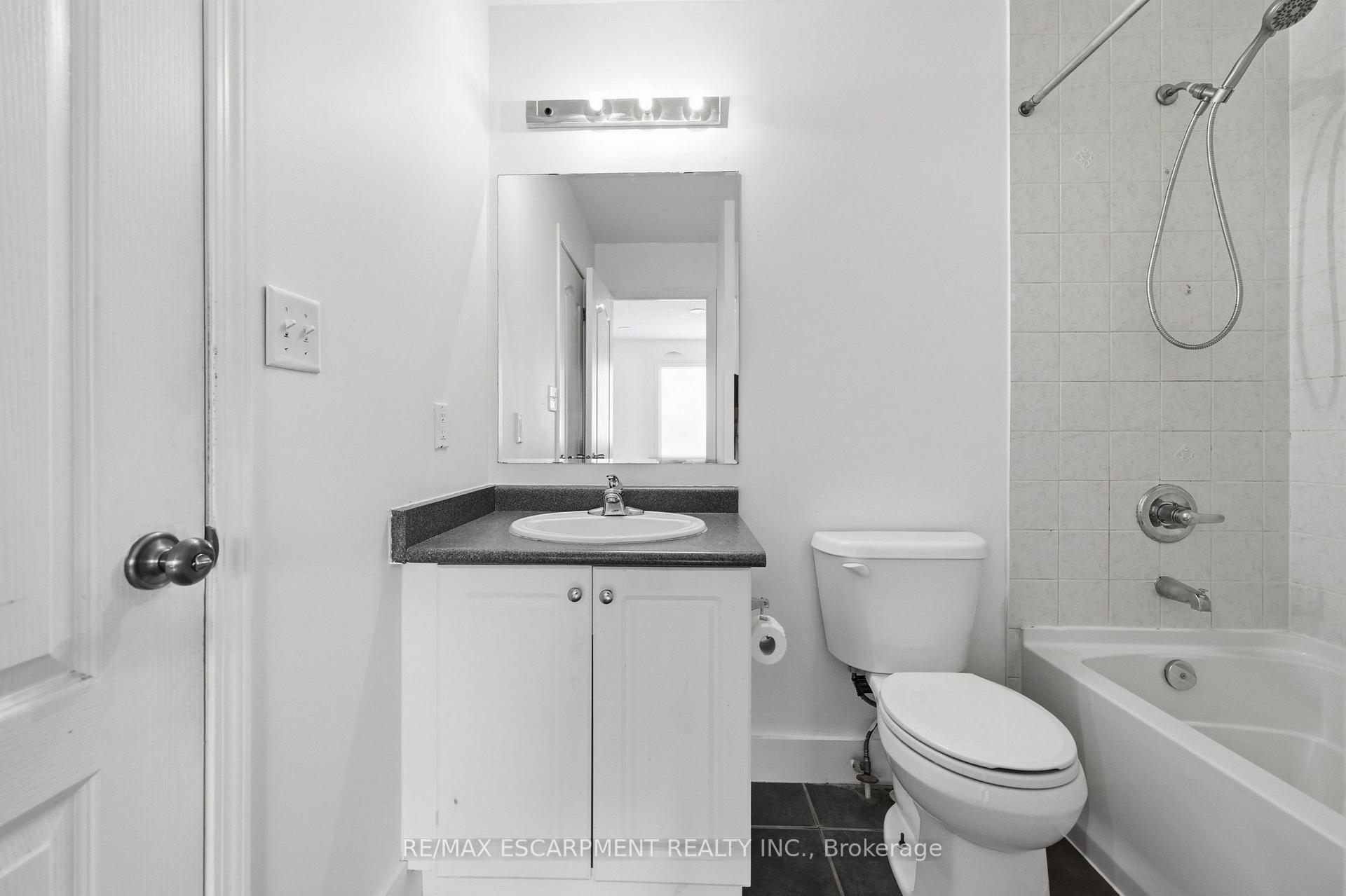 Photo 32 of 3115 Edgar Avenue, Burlington, Alton — HOMEH