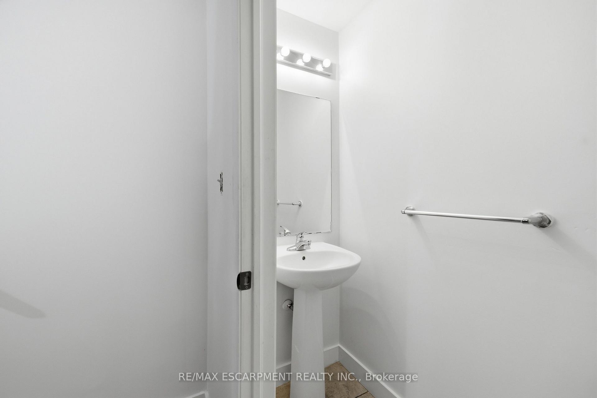 Photo 33 of 3115 Edgar Avenue, Burlington, Alton — HOMEH